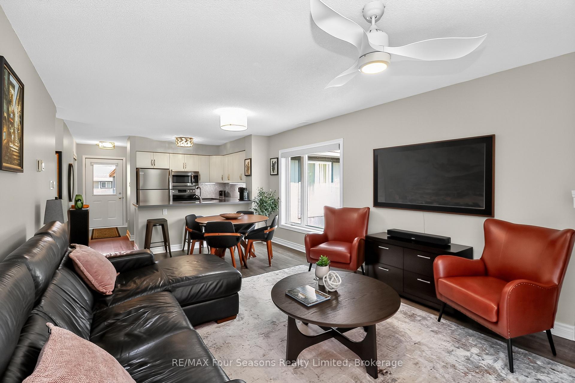 Photo 20 of 312 Mariners Way, Collingwood — HOMEH