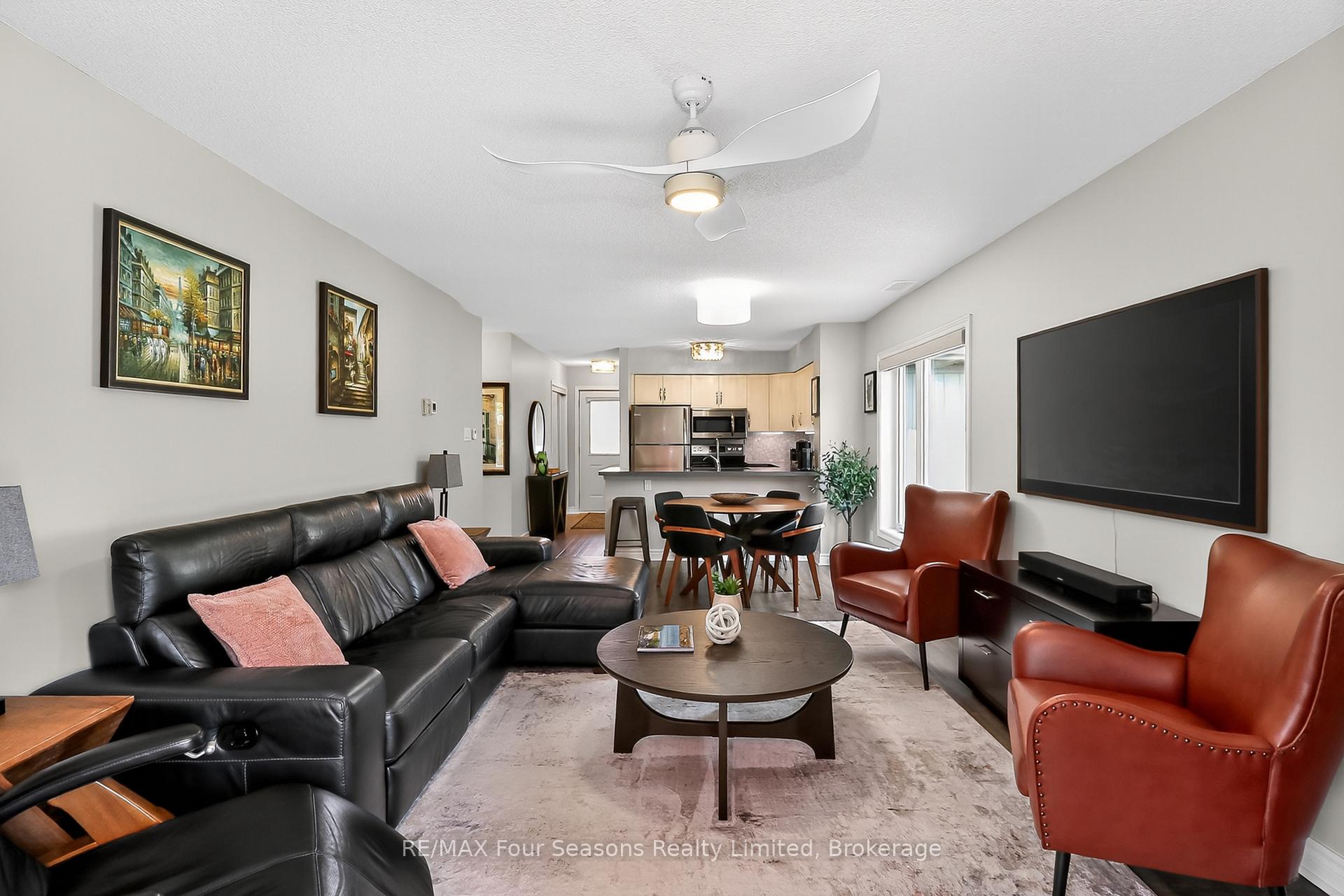 Photo 21 of 312 Mariners Way, Collingwood — HOMEH