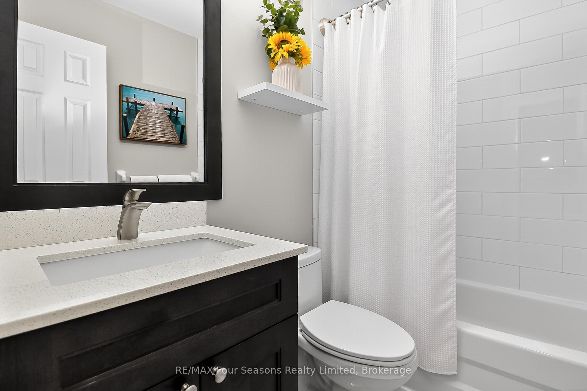 Photo 30 of 312 Mariners Way, Collingwood — HOMEH