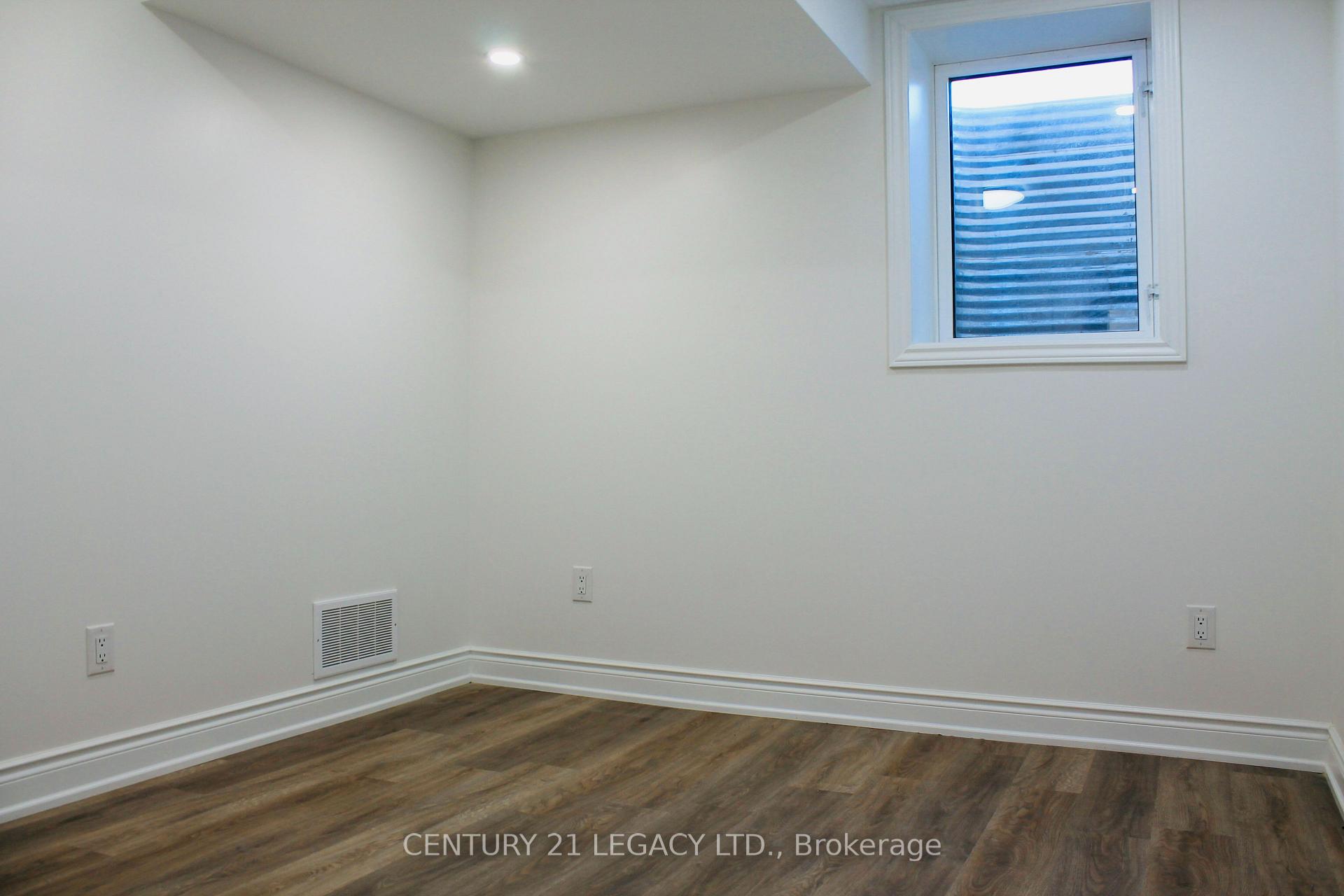 Photo 11 of 1267 Kovachik Boulevard, Milton, Walker — HOMEH