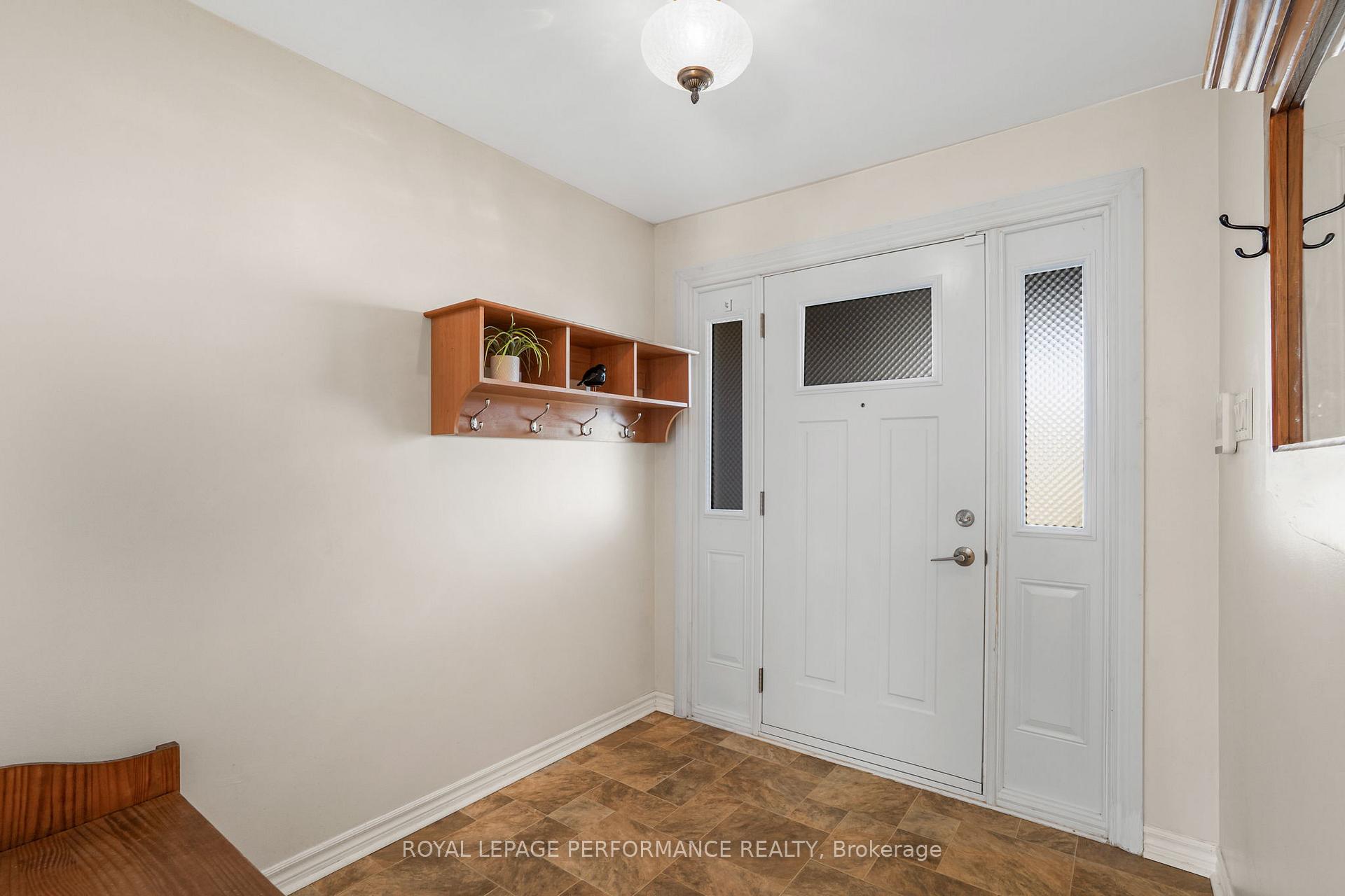 Photo 4 of 40 Lori Lane, North Dundas, Chesterville — HOMEH