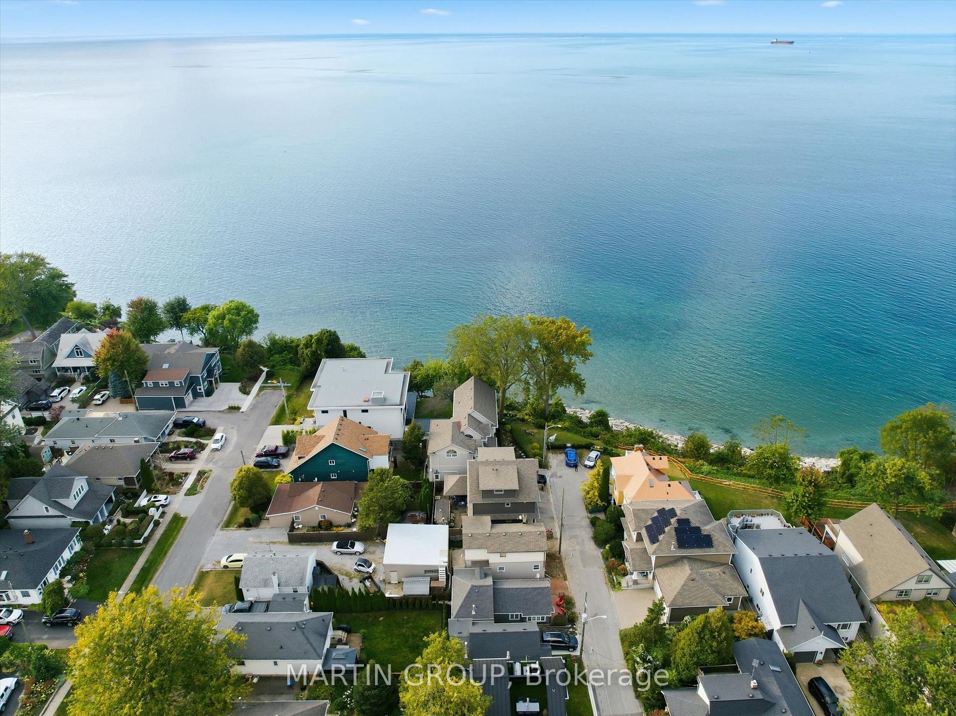 Photo 5 of 29 Considine Avenue, St. Catharines, Port Dalhousie — HOMEH
