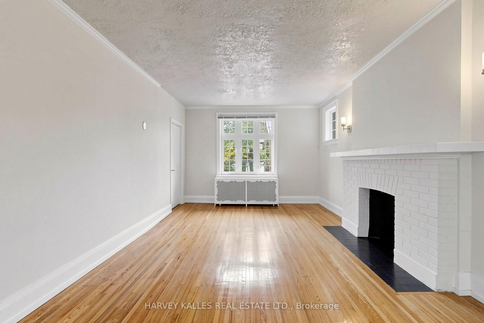 Photo 7 of Unit North 2nd, 163 Highbourne Road N, Toronto, Yonge-Eglinton — HOMEH