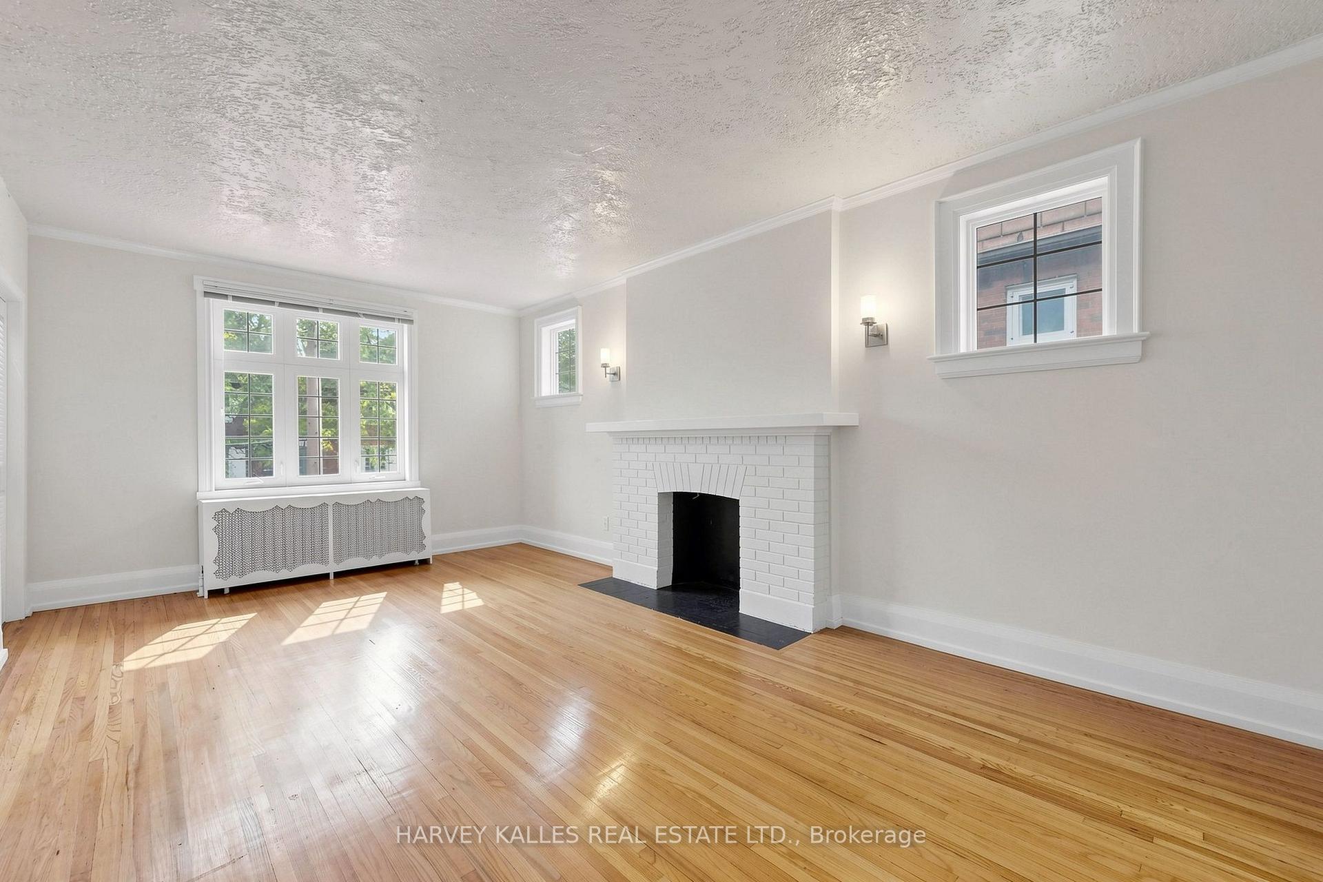 Photo 9 of Unit North 2nd, 163 Highbourne Road N, Toronto, Yonge-Eglinton — HOMEH