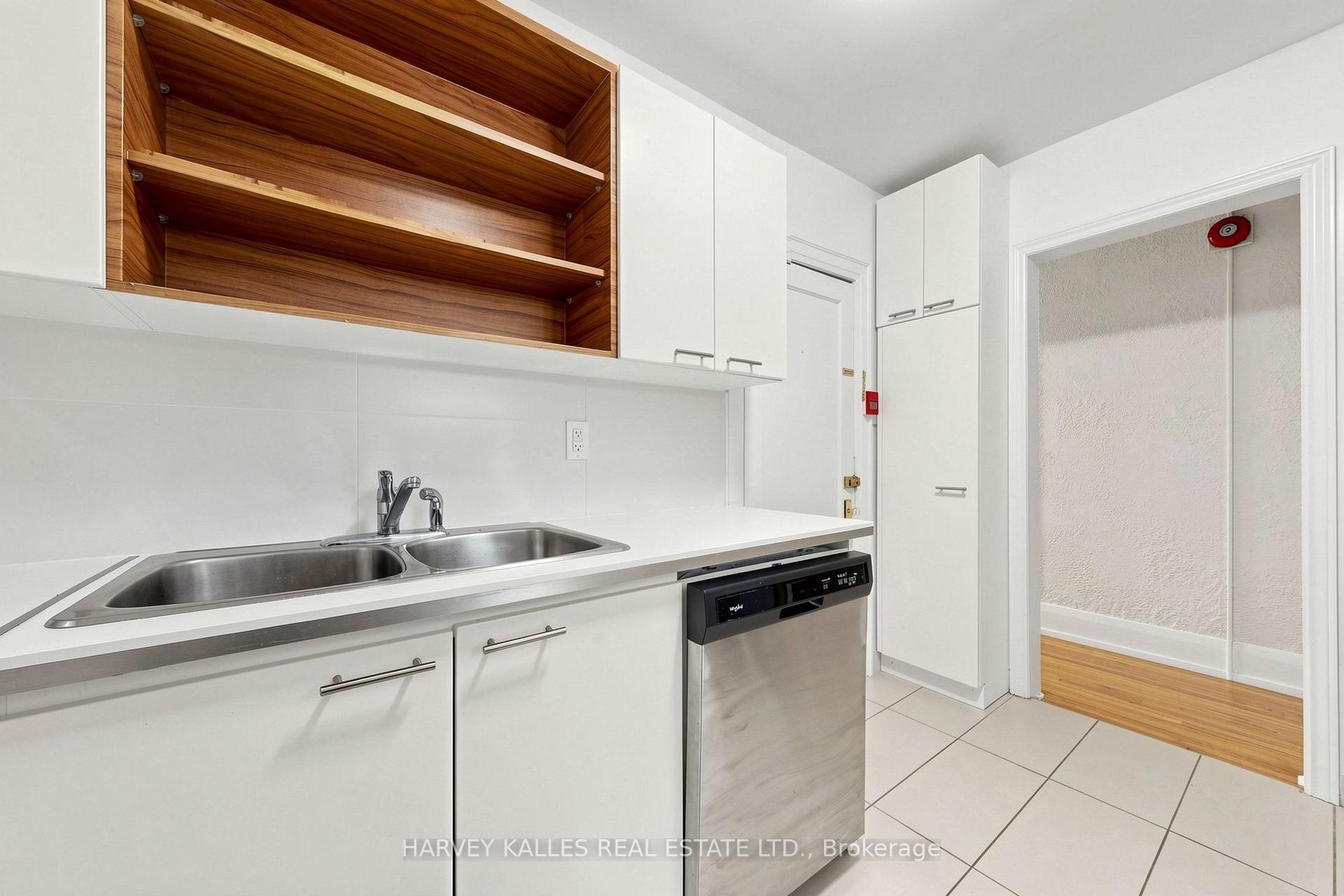 Photo 19 of Unit North 2nd, 163 Highbourne Road N, Toronto, Yonge-Eglinton — HOMEH