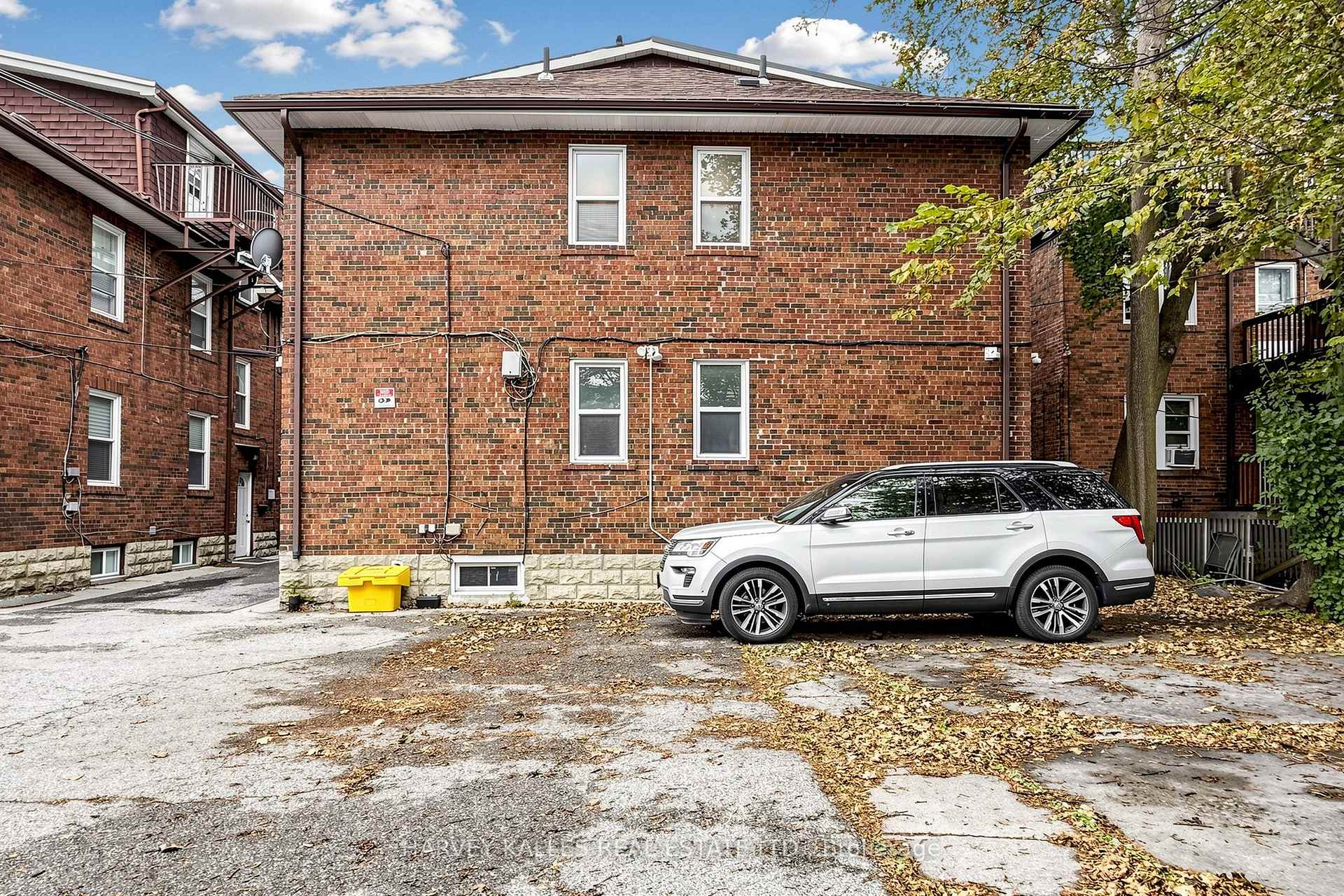Photo 30 of Unit North 2nd, 163 Highbourne Road N, Toronto, Yonge-Eglinton — HOMEH