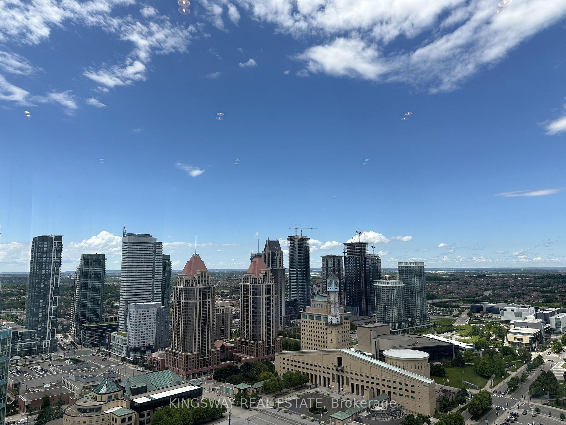 Photo 8 of Unit 3404, 220 Burnhamthorpe Road W, Mississauga, City Centre — HOMEH
