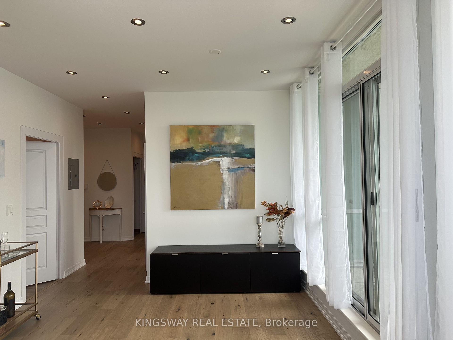 Photo 9 of Unit 3404, 220 Burnhamthorpe Road W, Mississauga, City Centre — HOMEH