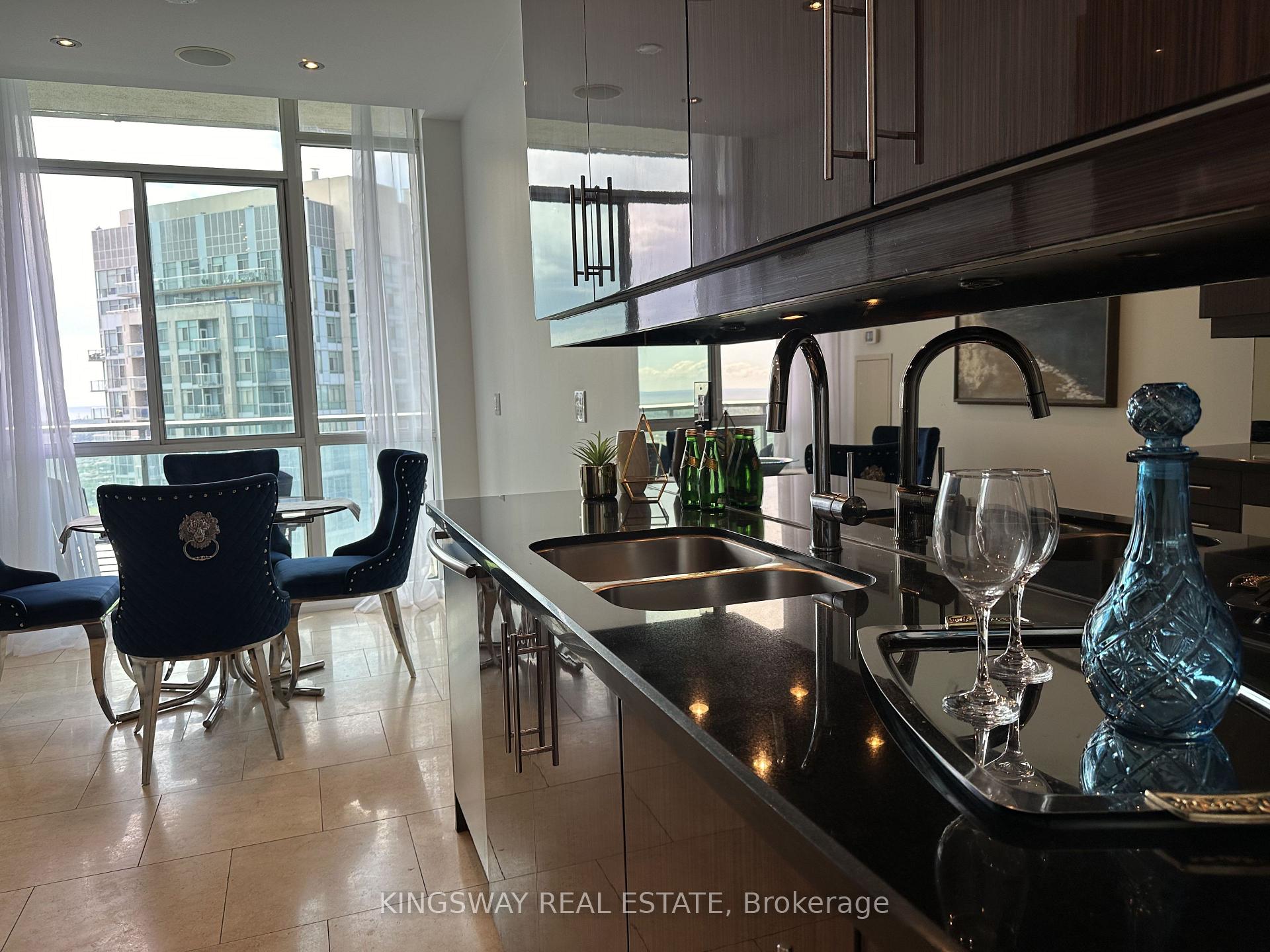 Photo 13 of Unit 3404, 220 Burnhamthorpe Road W, Mississauga, City Centre — HOMEH