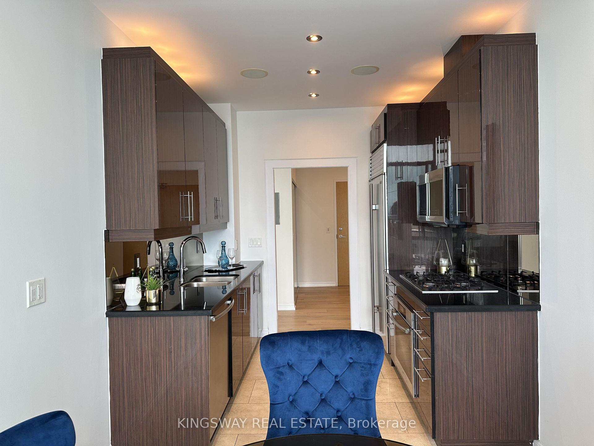 Photo 16 of Unit 3404, 220 Burnhamthorpe Road W, Mississauga, City Centre — HOMEH