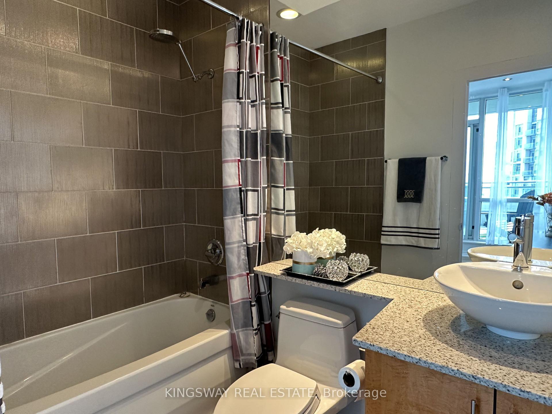 Photo 31 of Unit 3404, 220 Burnhamthorpe Road W, Mississauga, City Centre — HOMEH
