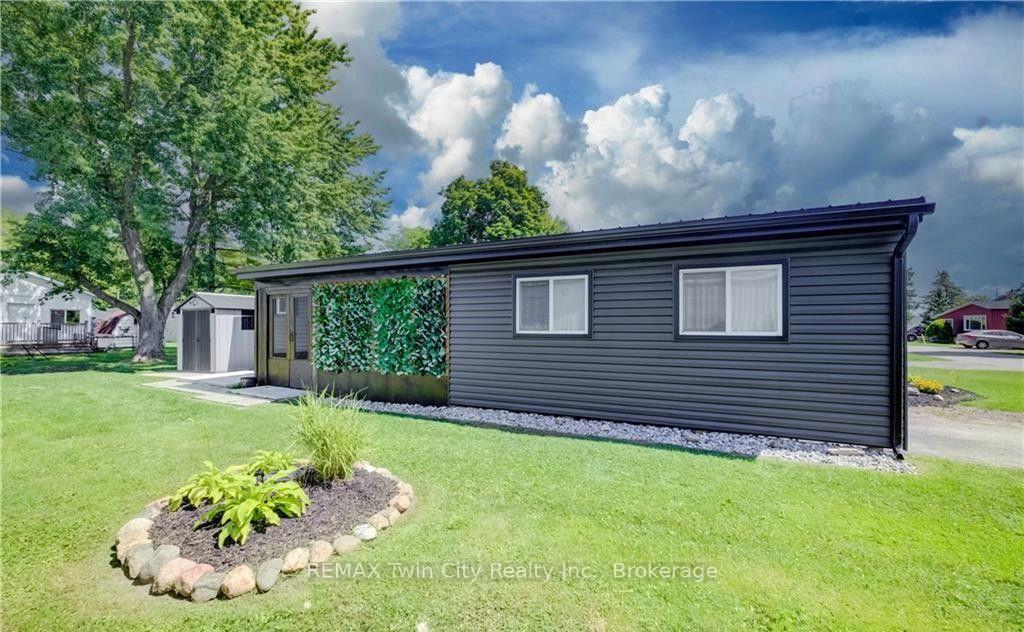 Photo 2 of 164 Birch Street, Perth East, Crystal Lake — HOMEH
