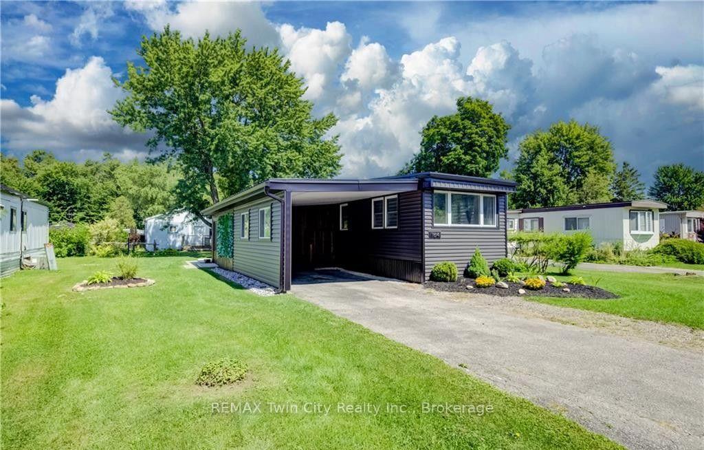 Photo 4 of 164 Birch Street, Perth East, Crystal Lake — HOMEH