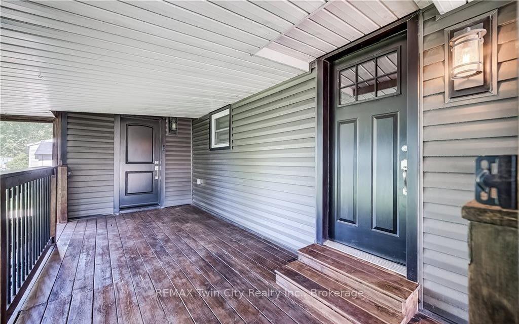 Photo 32 of 164 Birch Street, Perth East, Crystal Lake — HOMEH
