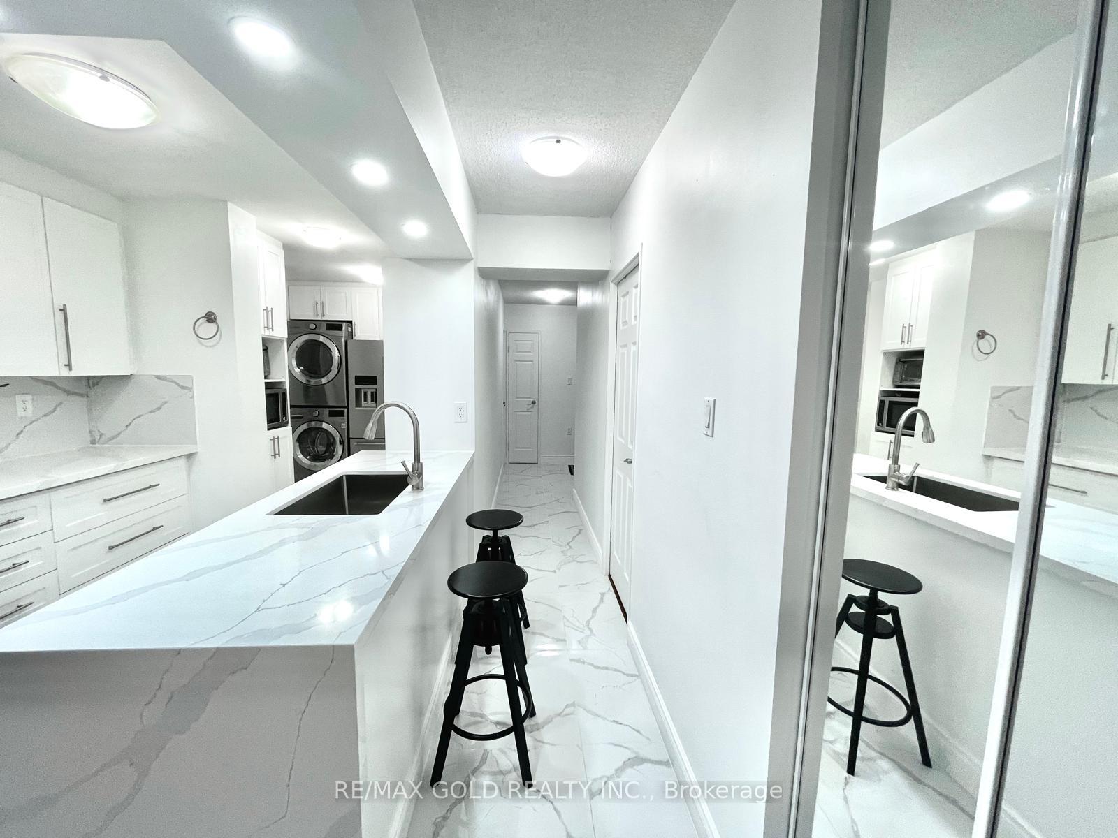 Photo 7 of Unit 1611, 390 Dixon Road, Etobicoke, Kingsview Village-The Westway — HOMEH