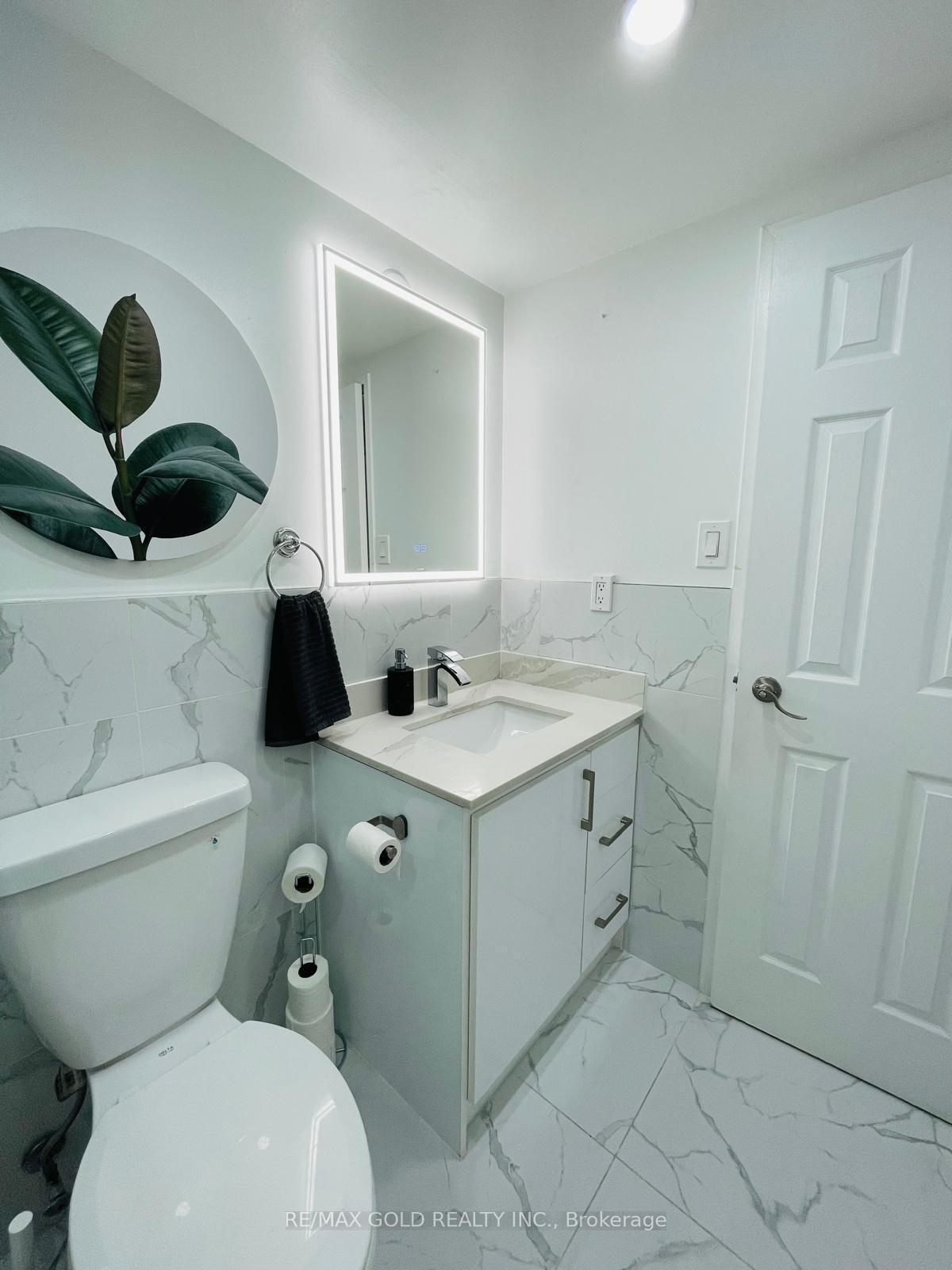 Photo 12 of Unit 1611, 390 Dixon Road, Etobicoke, Kingsview Village-The Westway — HOMEH