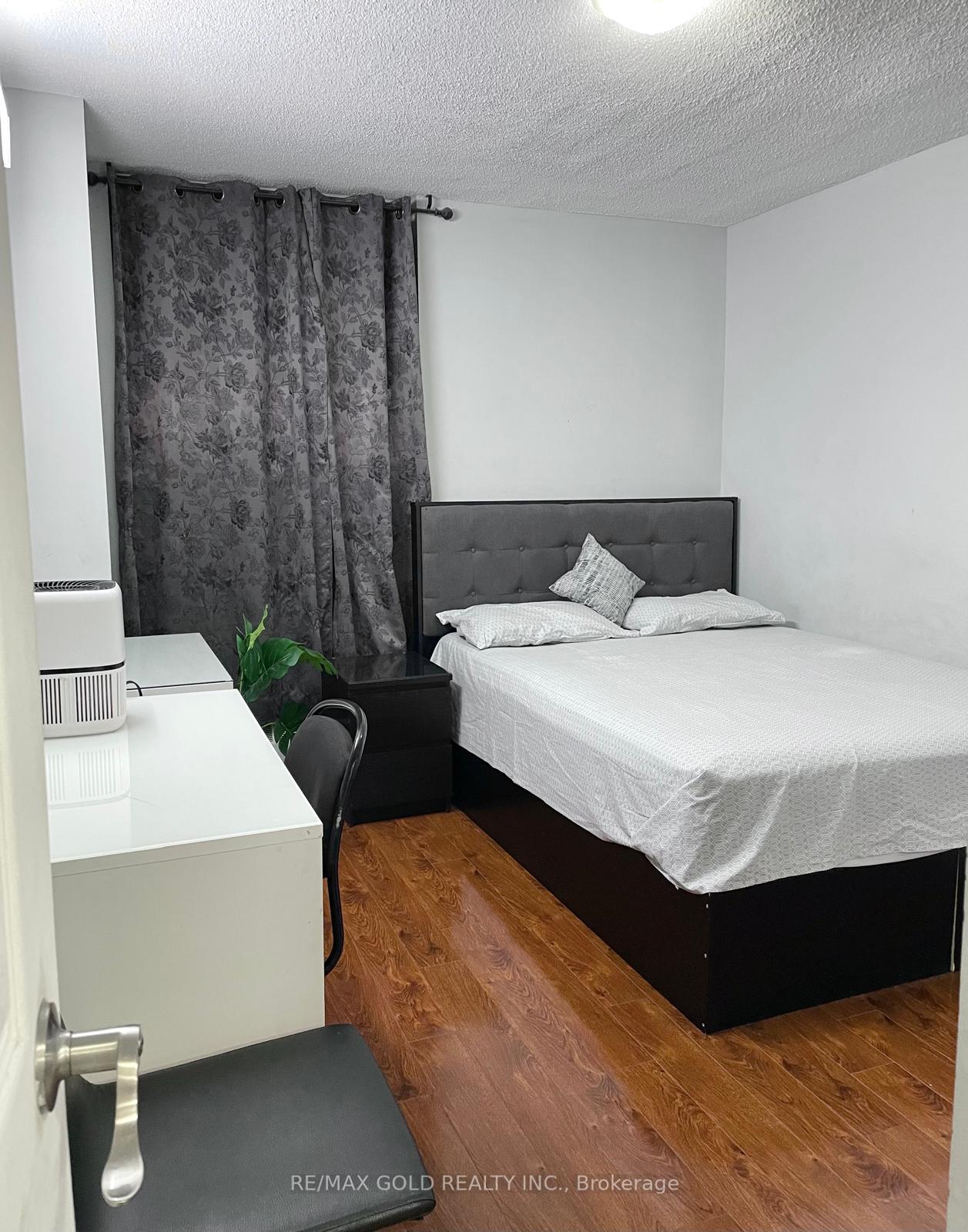 Photo 13 of Unit 1611, 390 Dixon Road, Etobicoke, Kingsview Village-The Westway — HOMEH