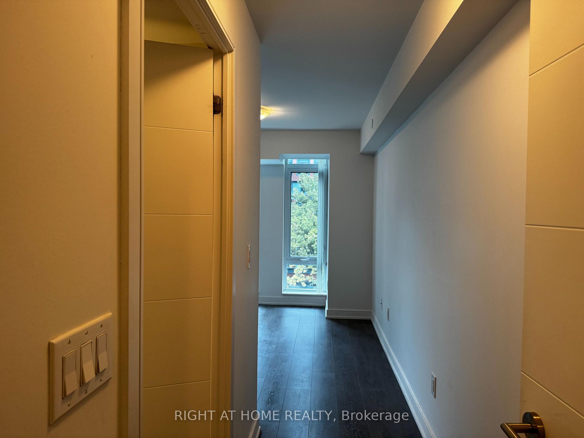 Photo 13 of Unit 723, 525 Adelaide Street W, Toronto, Waterfront Communities — HOMEH