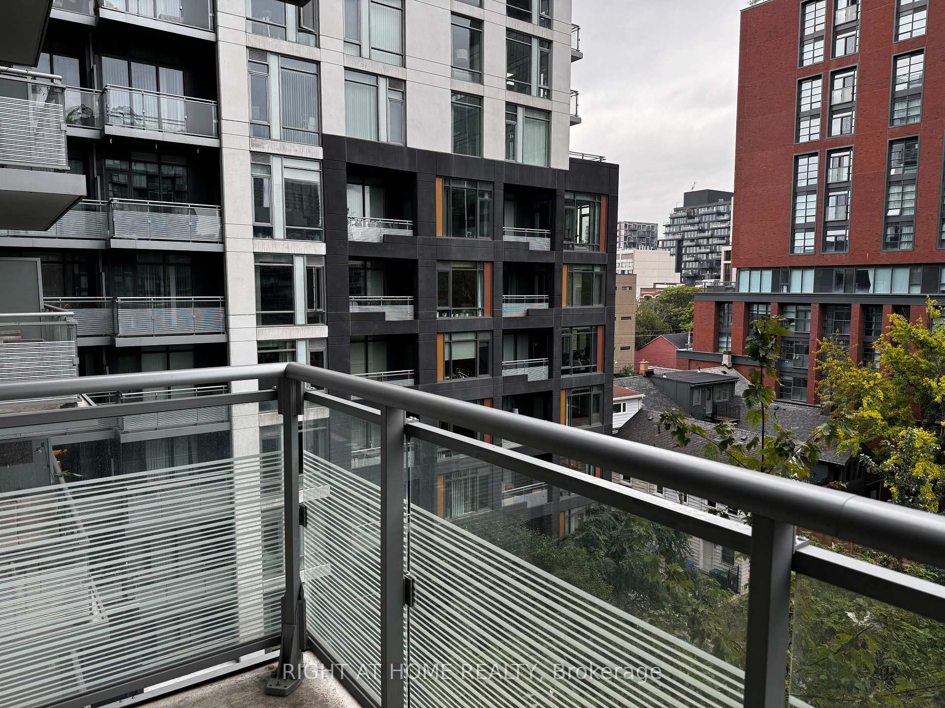 Photo 35 of Unit 723, 525 Adelaide Street W, Toronto, Waterfront Communities — HOMEH
