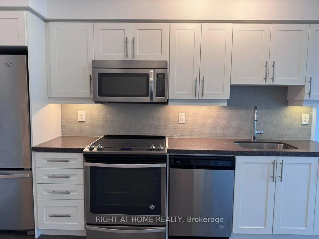 Photo 32 of Unit 723, 525 Adelaide Street W, Toronto, Waterfront Communities — HOMEH