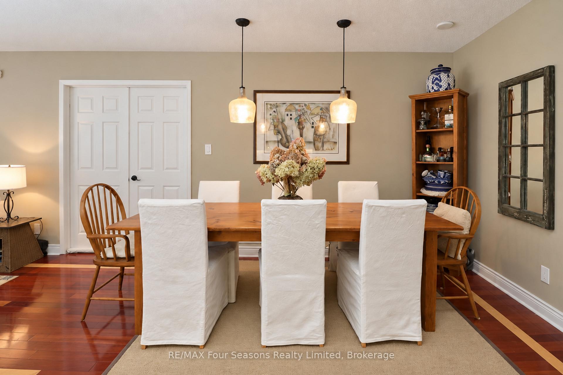 Photo 21 of 44 Green Briar Drive, Collingwood — HOMEH