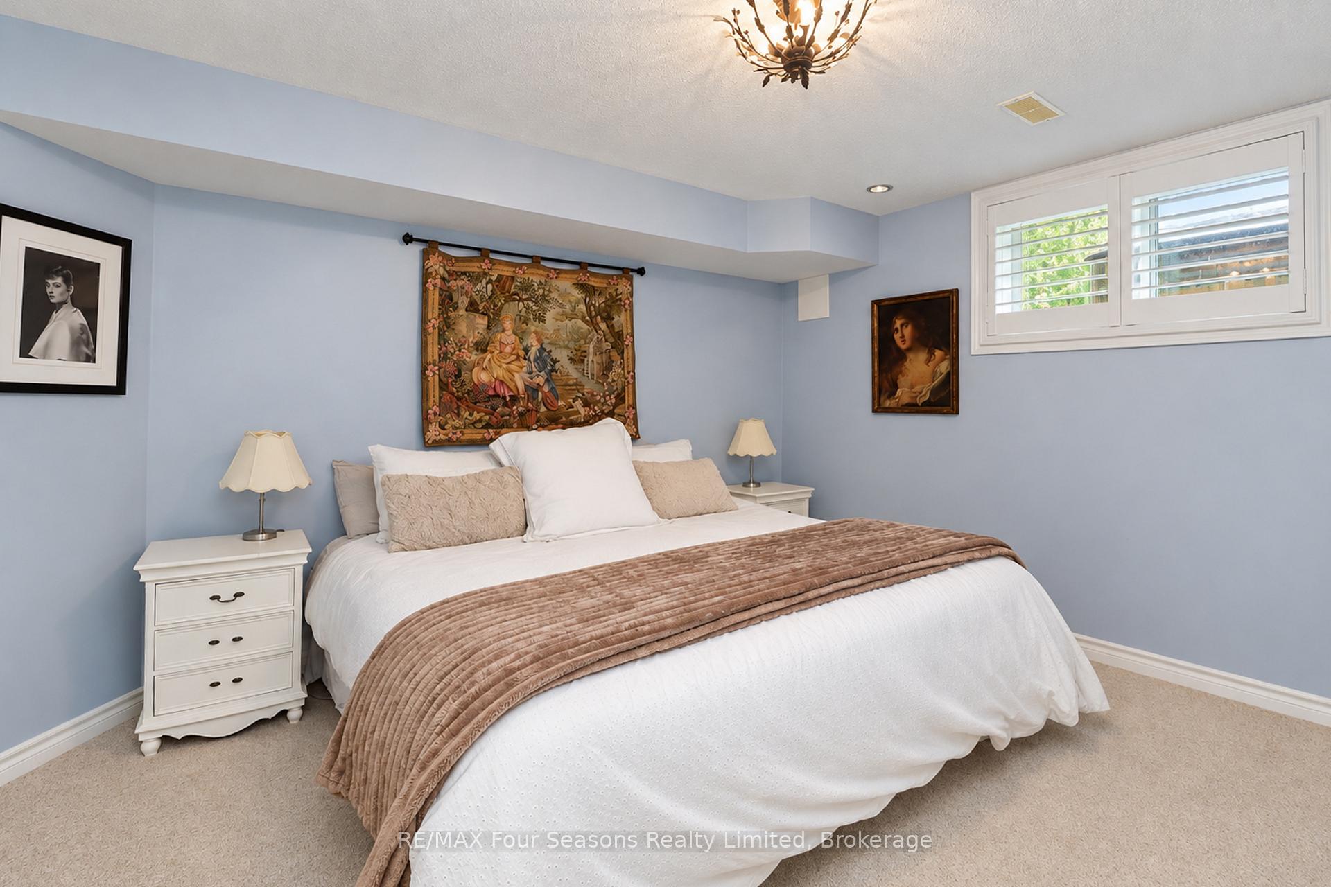 Photo 43 of 44 Green Briar Drive, Collingwood — HOMEH