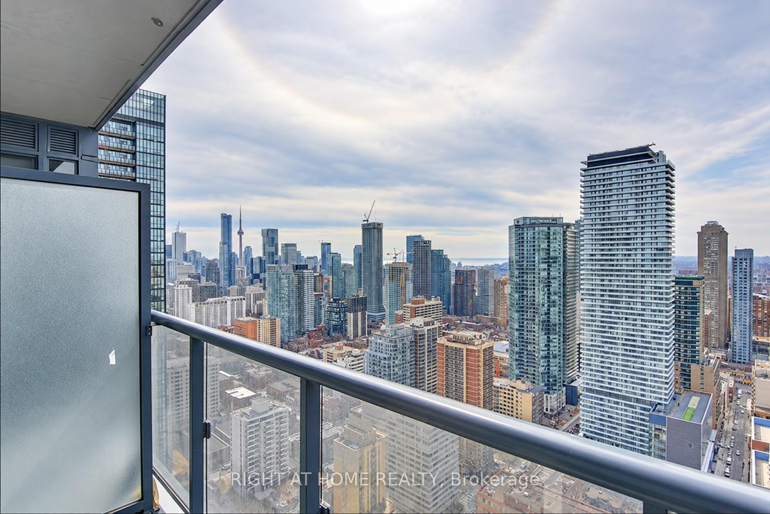 Photo 7 of Unit 3808, 28 Ted Rogers Way, Toronto, Church-Yonge Corridor — HOMEH