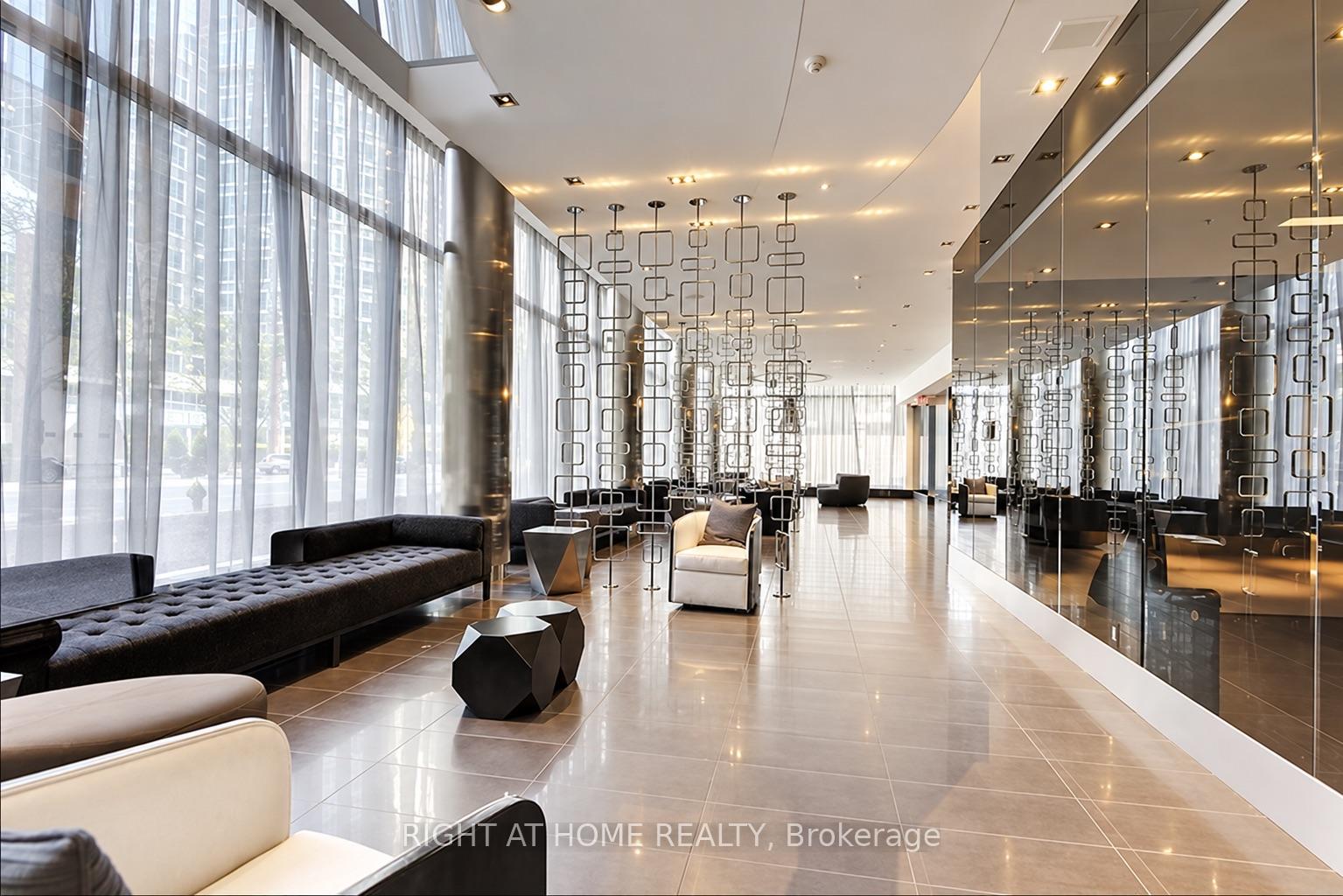 Photo 12 of Unit 3808, 28 Ted Rogers Way, Toronto, Church-Yonge Corridor — HOMEH