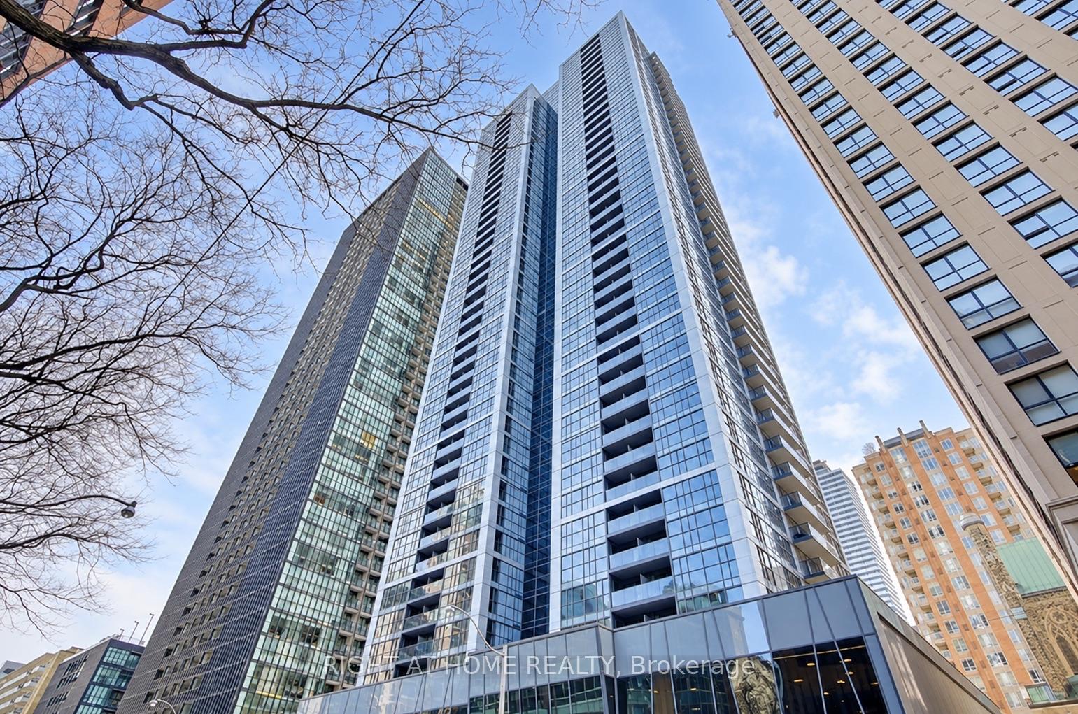 Photo 14 of Unit 3808, 28 Ted Rogers Way, Toronto, Church-Yonge Corridor — HOMEH