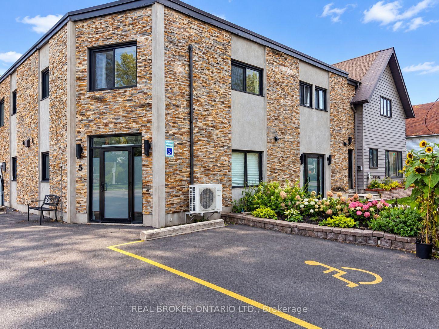 Photo 2 of Unit 2, 6610 Fourth Line Road, Ottawa, North Gower — HOMEH