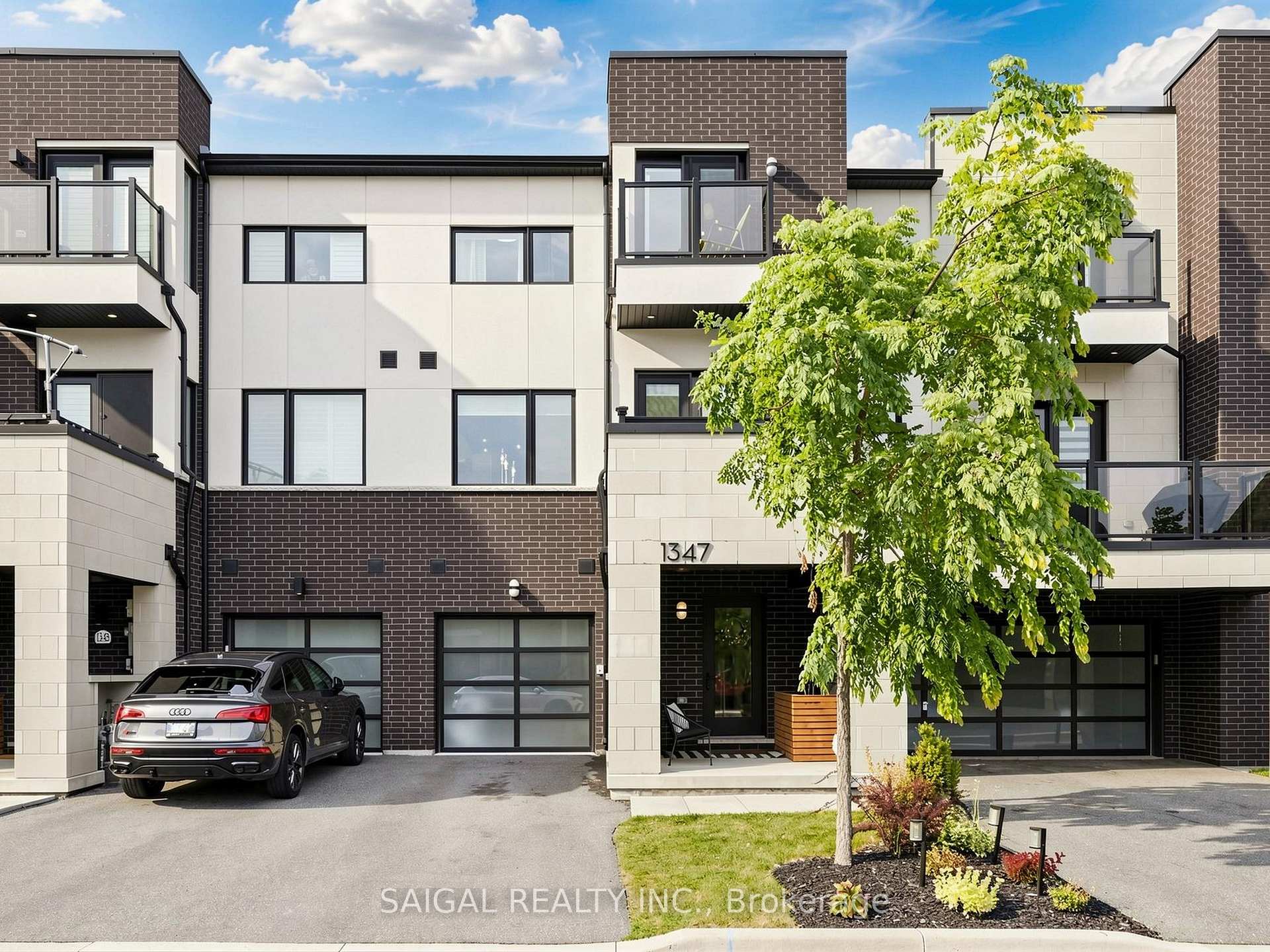 Photo 2 of 1347 Clarriage Court, Milton, Ford — HOMEH