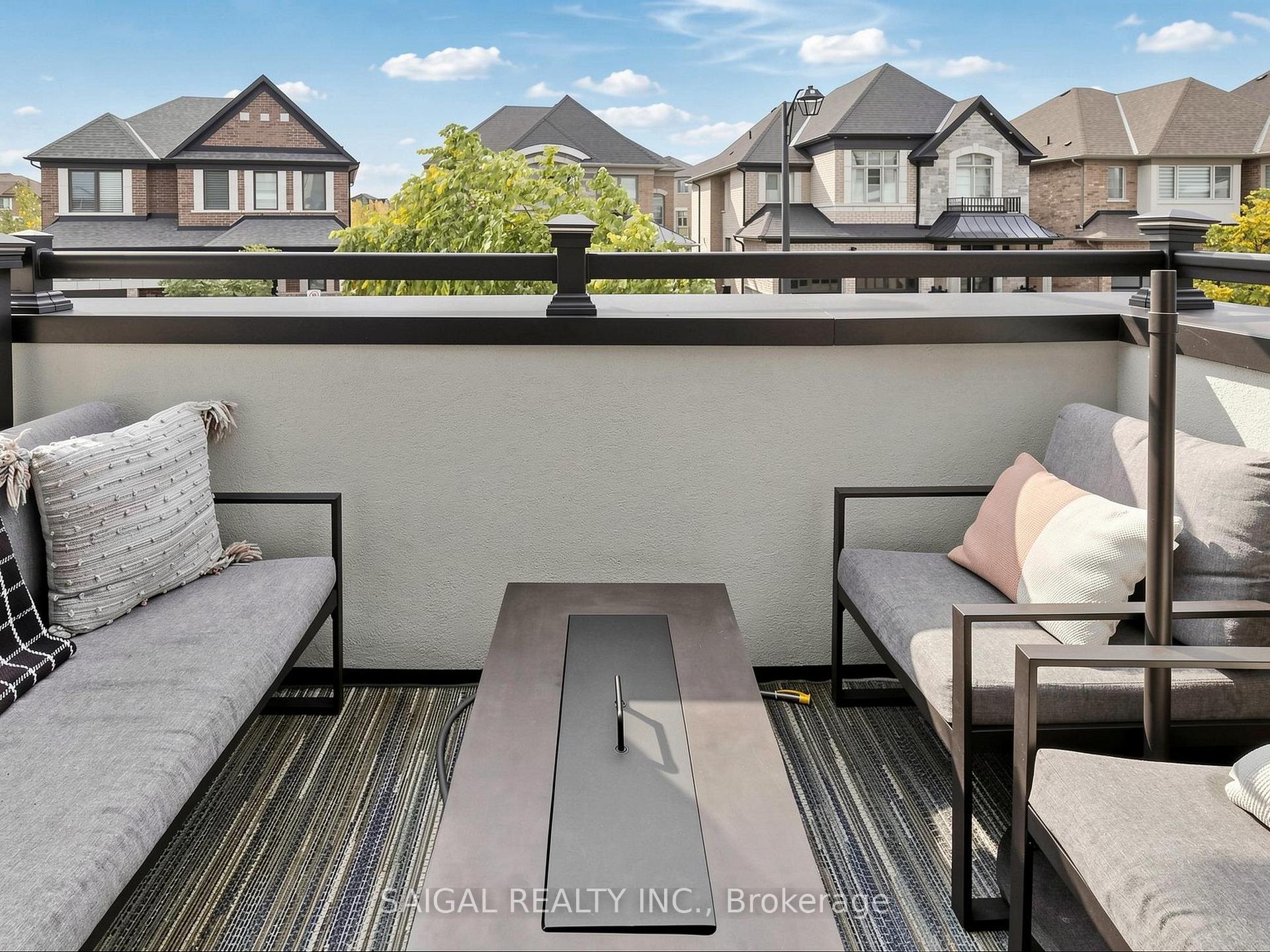 Photo 48 of 1347 Clarriage Court, Milton, Ford — HOMEH