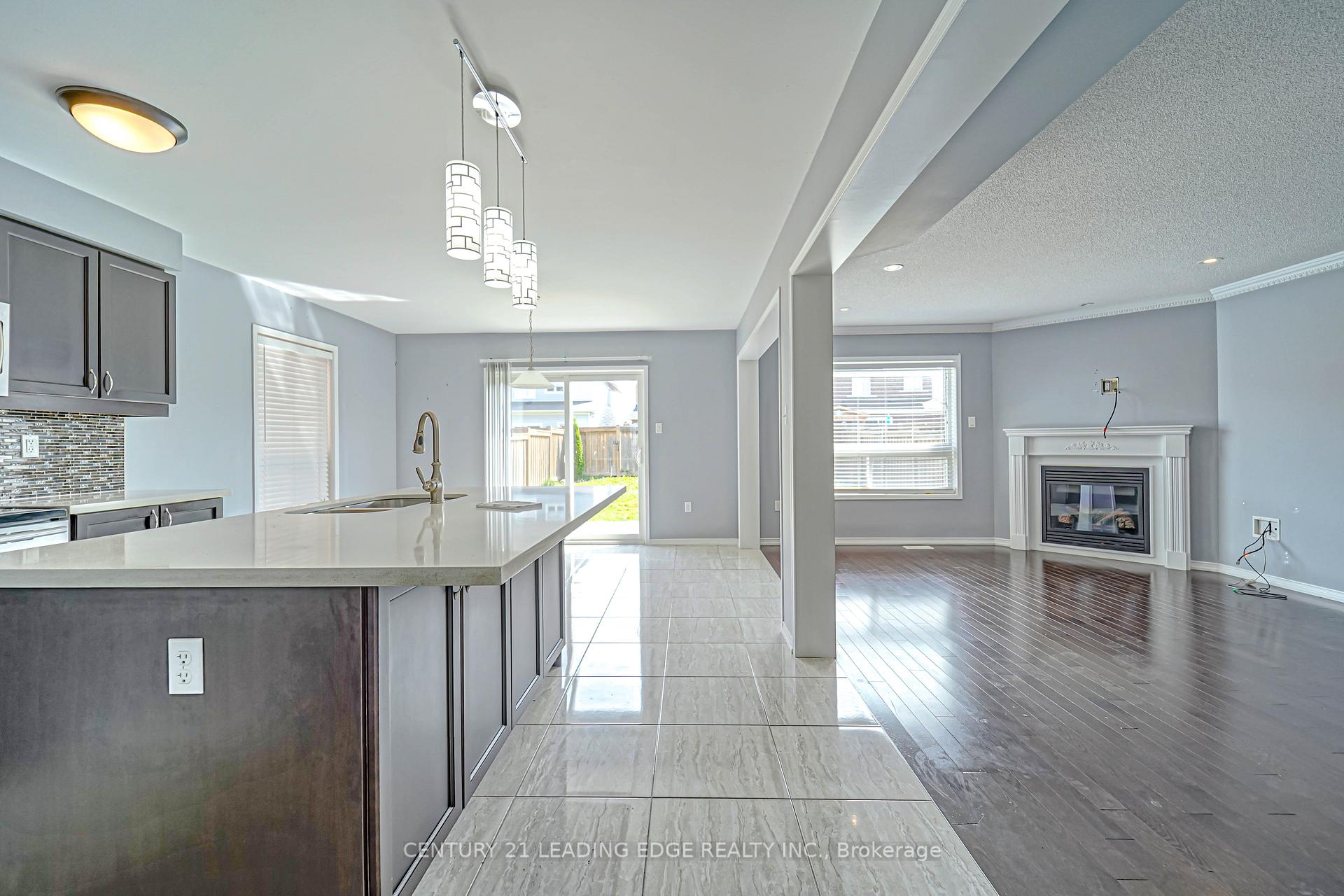 Photo 6 of 1943 Arborwood Drive, Oshawa, Taunton — HOMEH