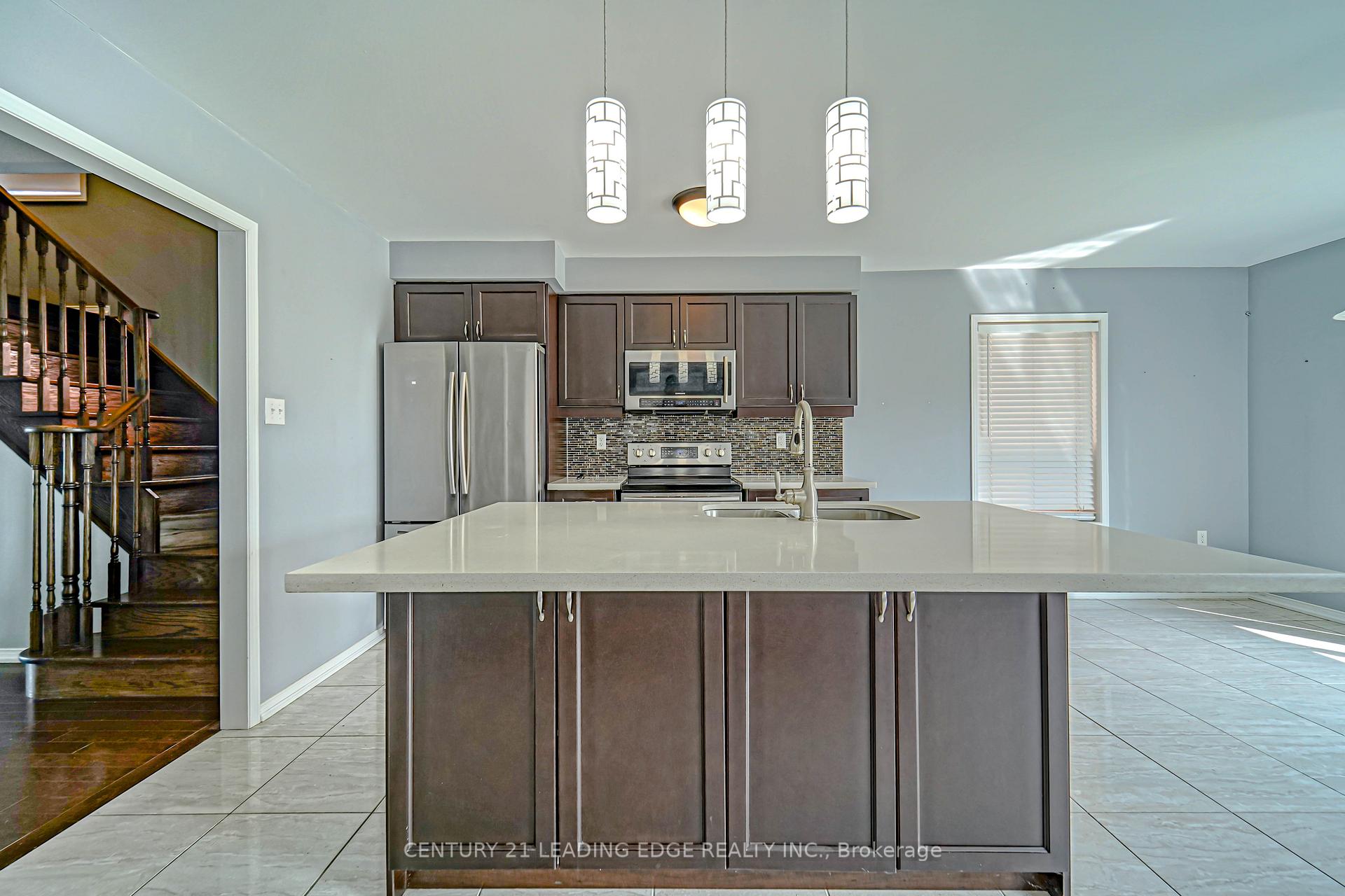 Photo 8 of 1943 Arborwood Drive, Oshawa, Taunton — HOMEH