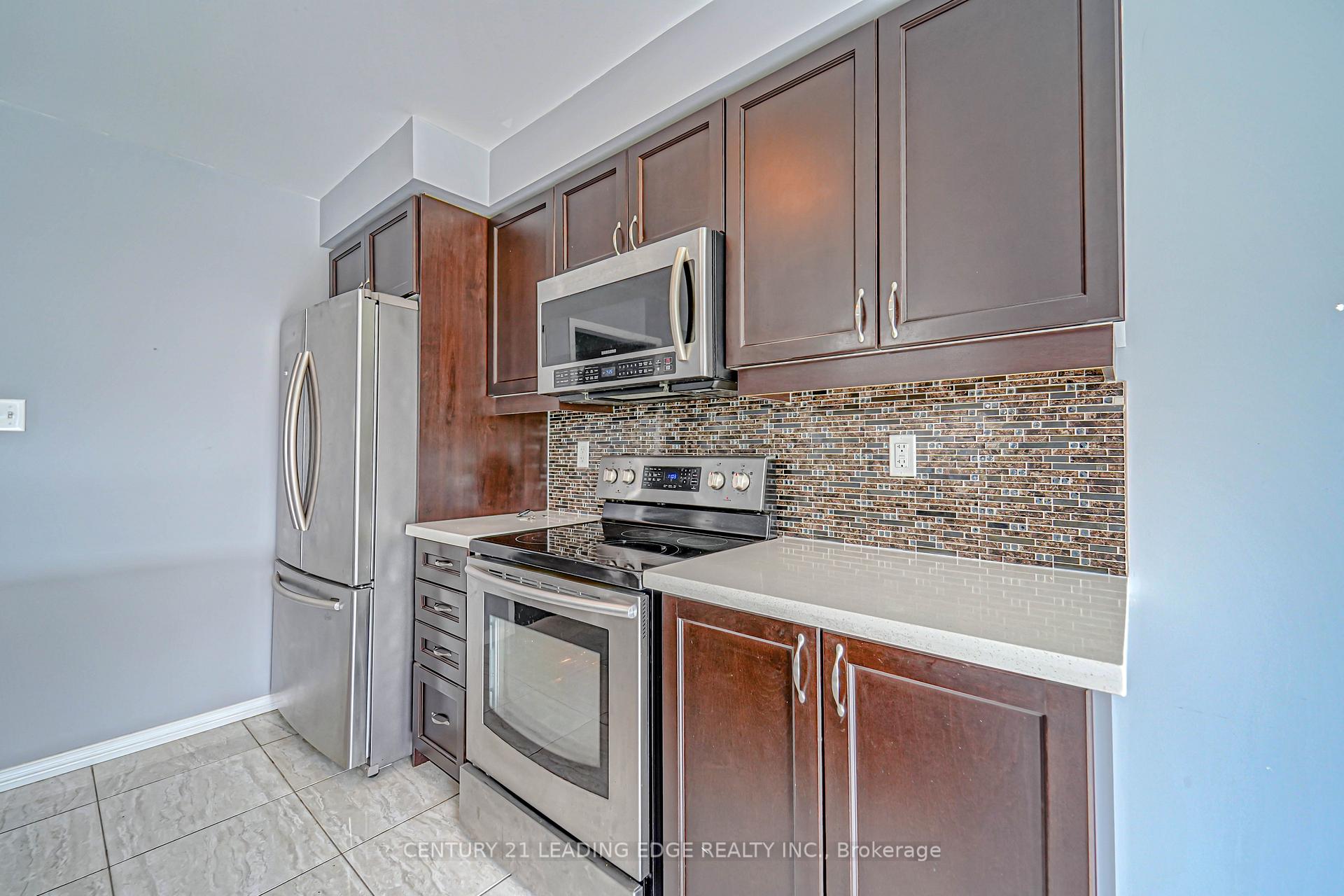 Photo 12 of 1943 Arborwood Drive, Oshawa, Taunton — HOMEH