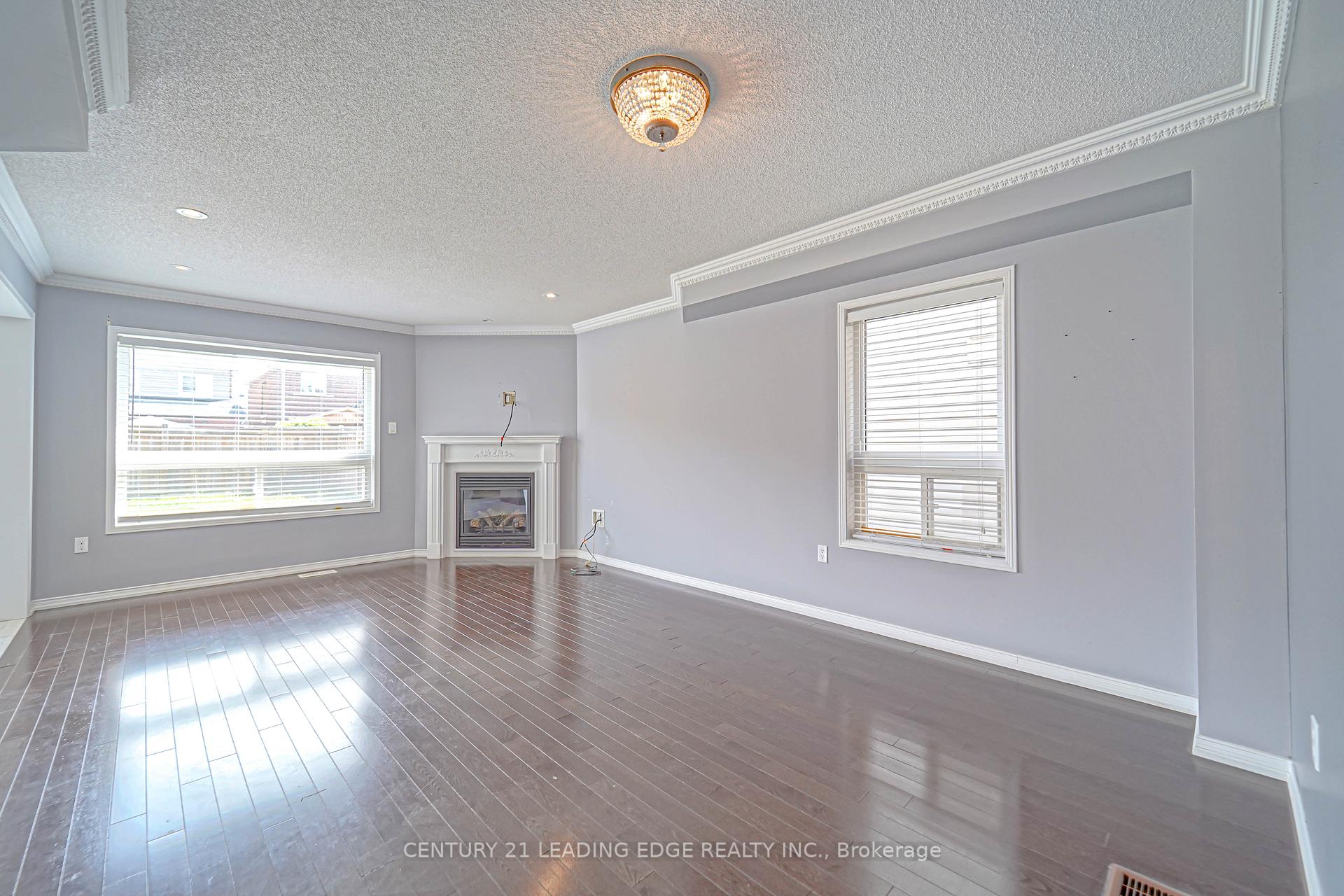 Photo 14 of 1943 Arborwood Drive, Oshawa, Taunton — HOMEH