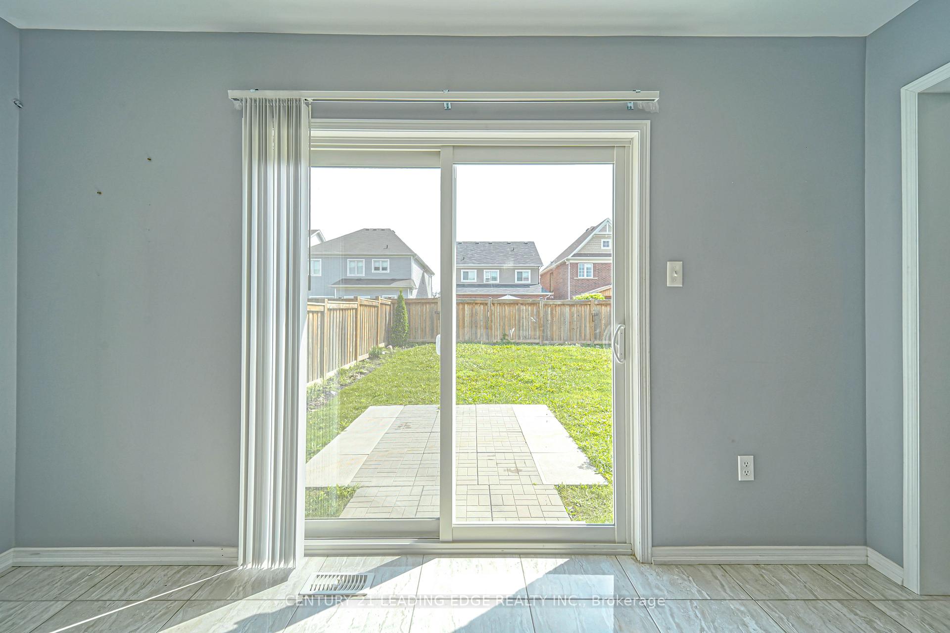 Photo 18 of 1943 Arborwood Drive, Oshawa, Taunton — HOMEH