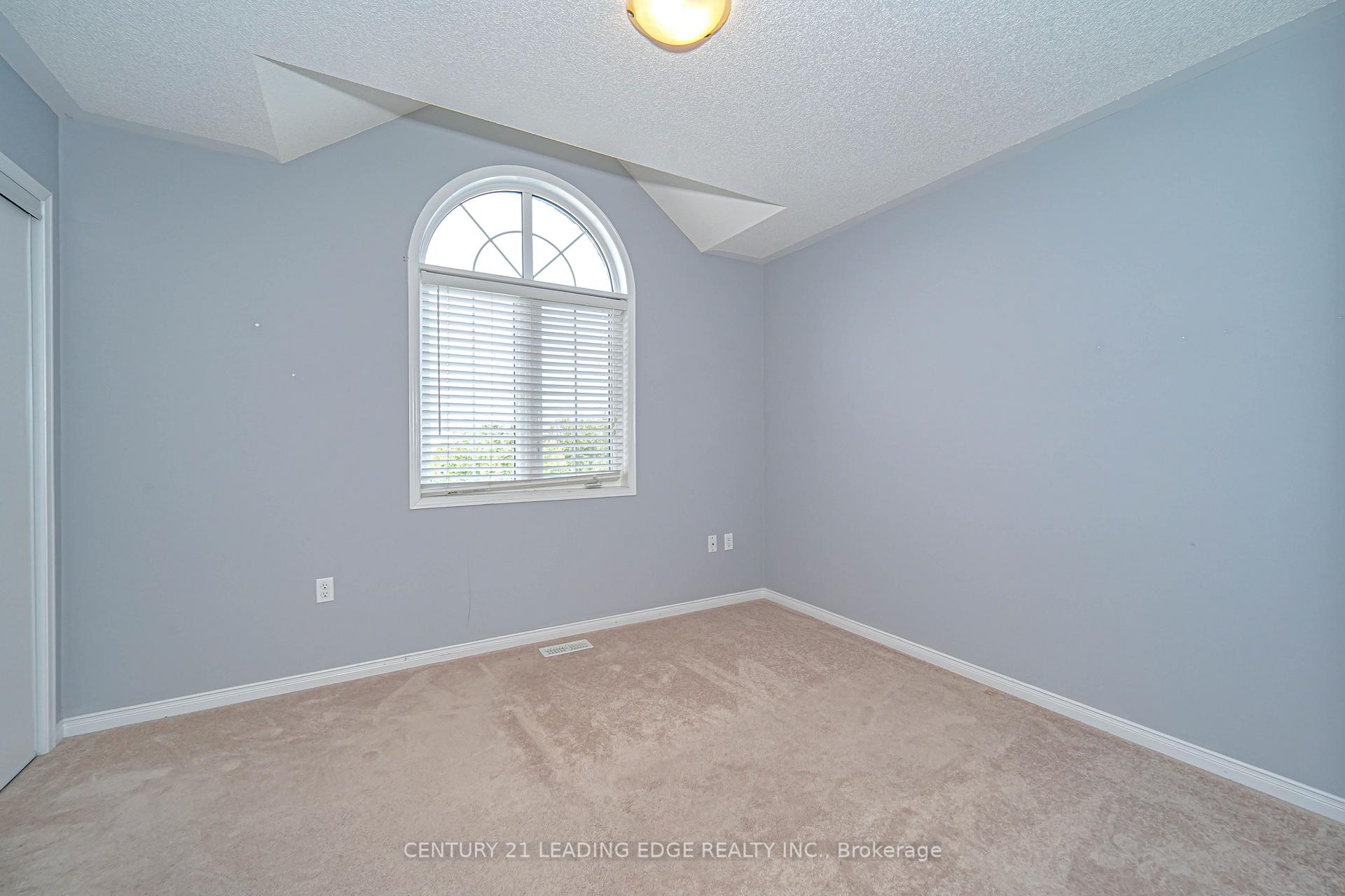 Photo 20 of 1943 Arborwood Drive, Oshawa, Taunton — HOMEH