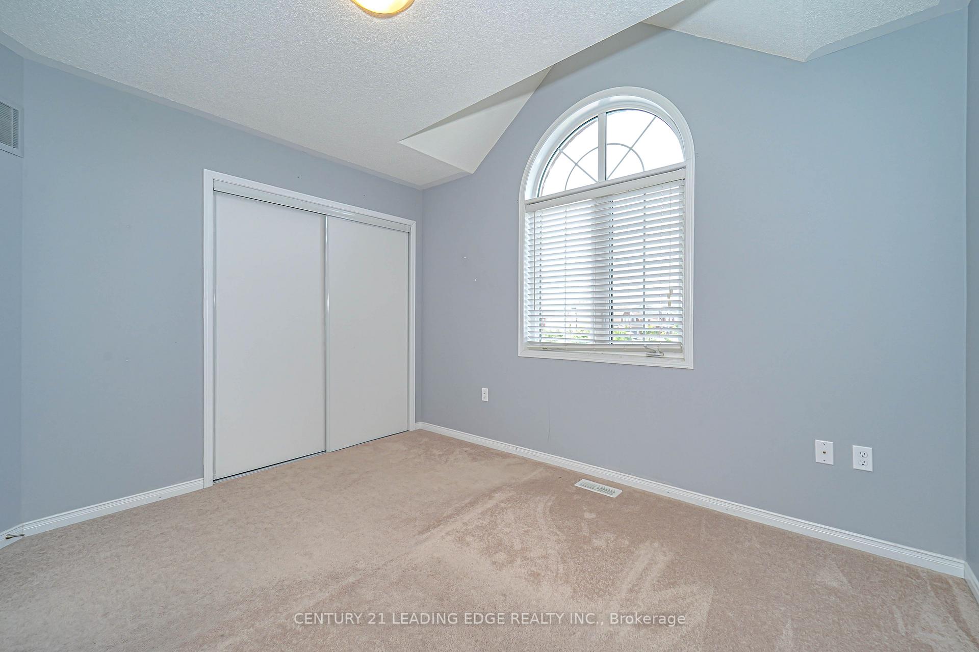 Photo 21 of 1943 Arborwood Drive, Oshawa, Taunton — HOMEH