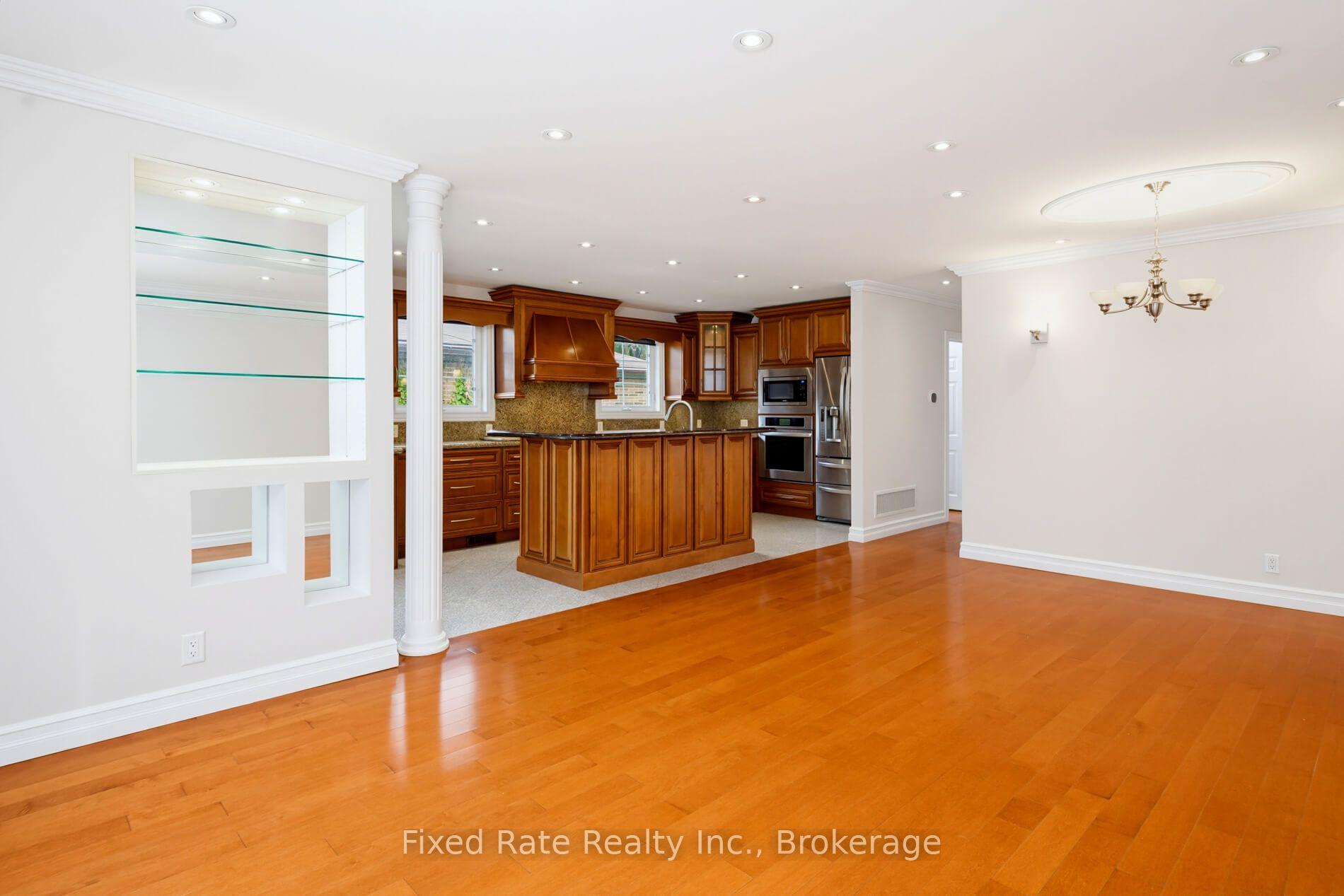 Photo 4 of 45 Waddington Crescent, North York, Don Valley Village — HOMEH