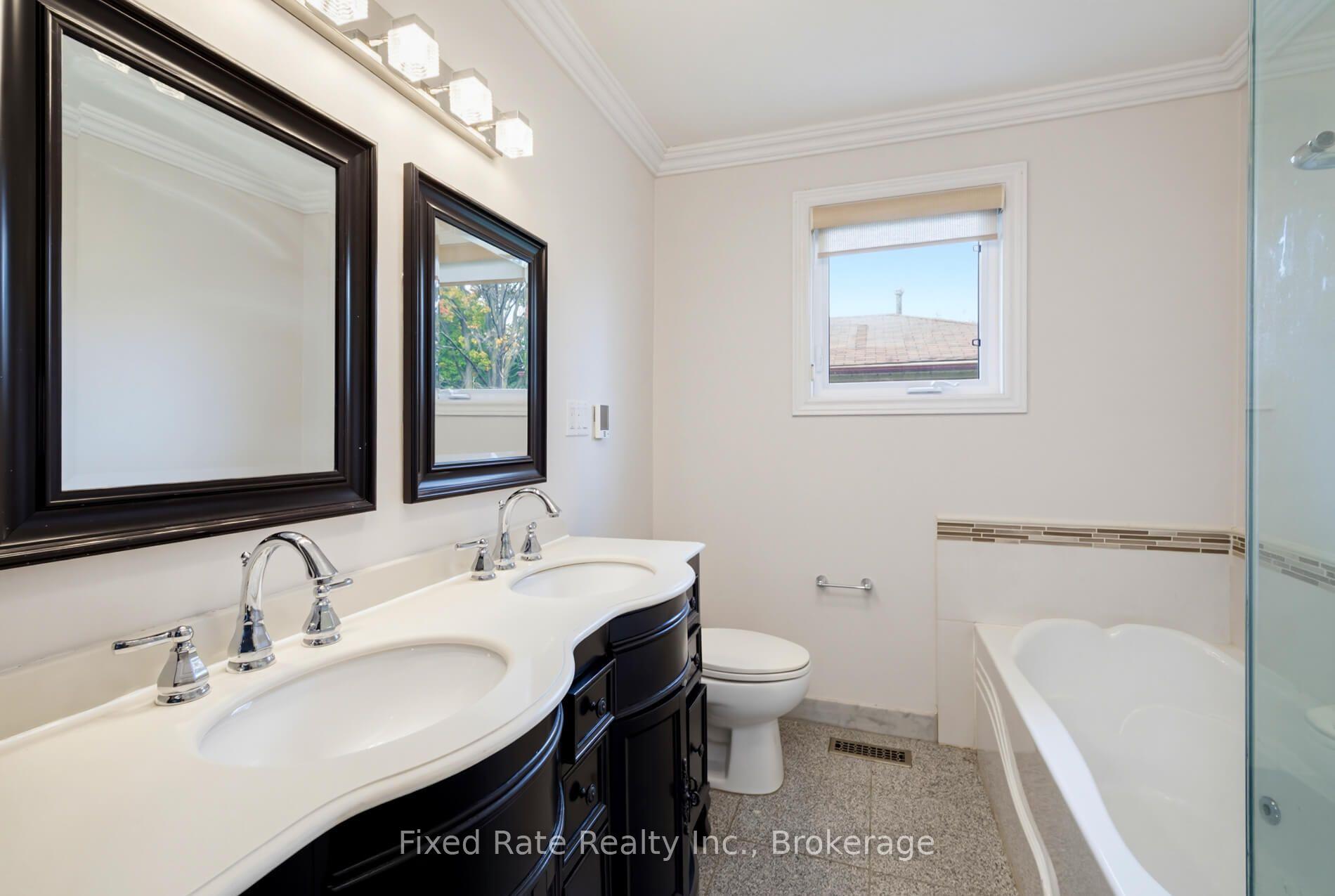 Photo 28 of 45 Waddington Crescent, North York, Don Valley Village — HOMEH