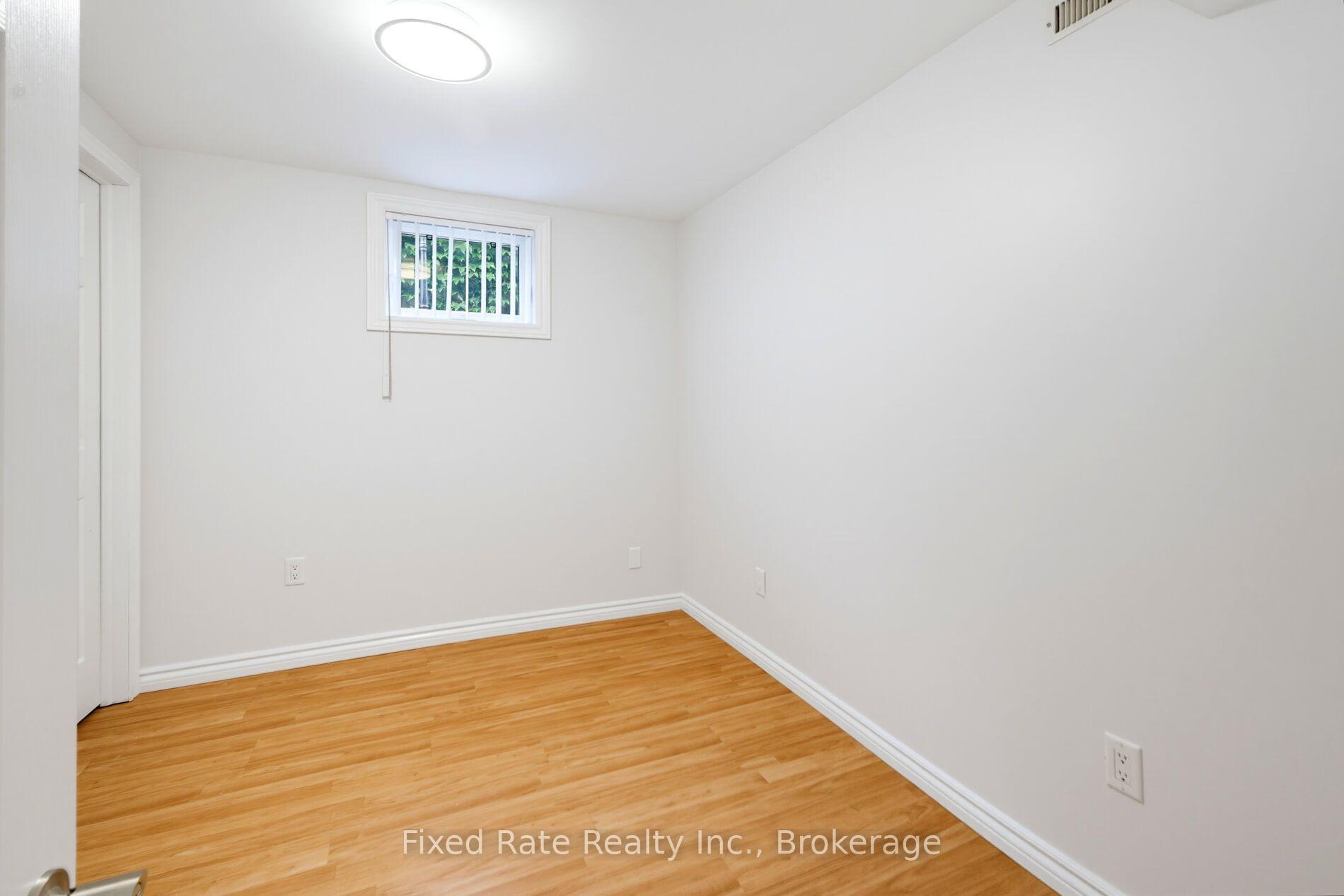 Photo 33 of 45 Waddington Crescent, North York, Don Valley Village — HOMEH