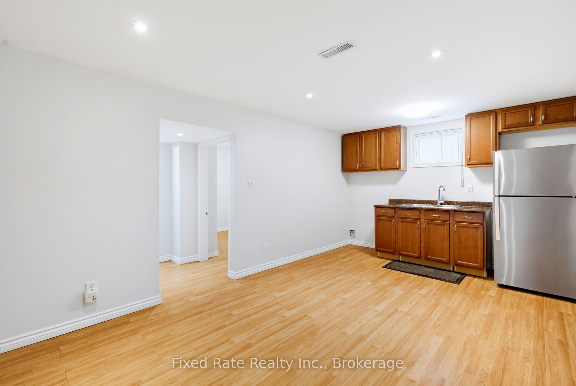 Photo 38 of 45 Waddington Crescent, North York, Don Valley Village — HOMEH
