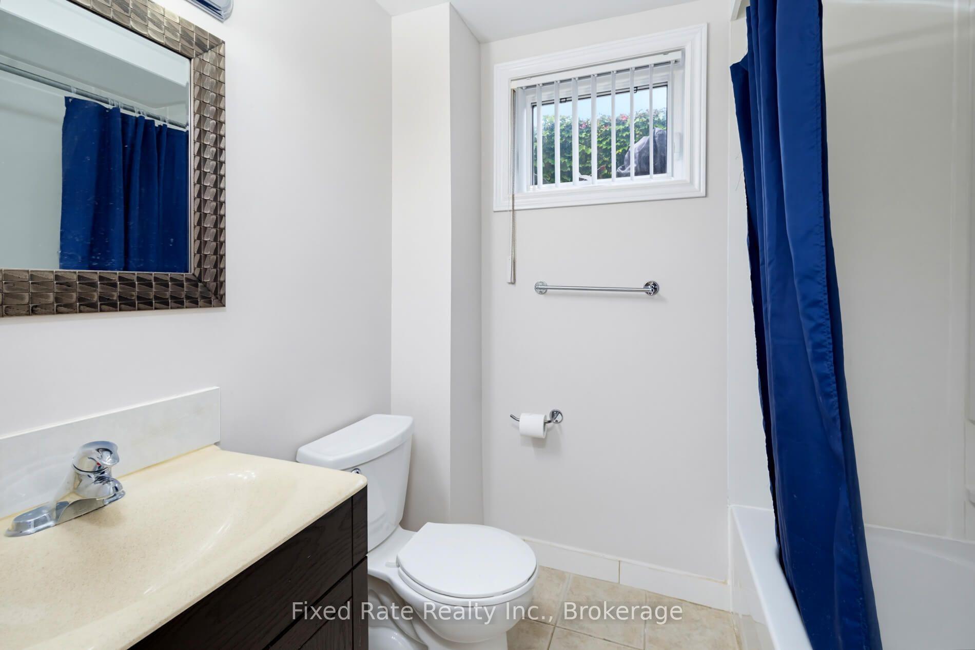 Photo 41 of 45 Waddington Crescent, North York, Don Valley Village — HOMEH