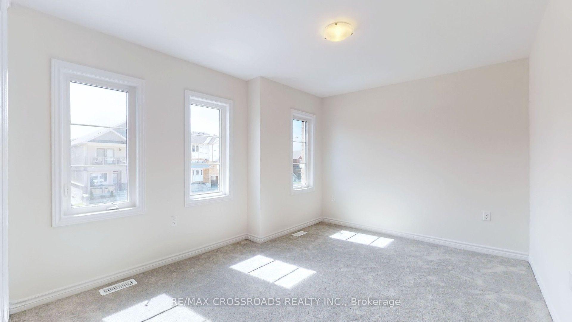 Photo 33 of 620 Lemay Grove, Peterborough, Monaghan Ward 2 — HOMEH