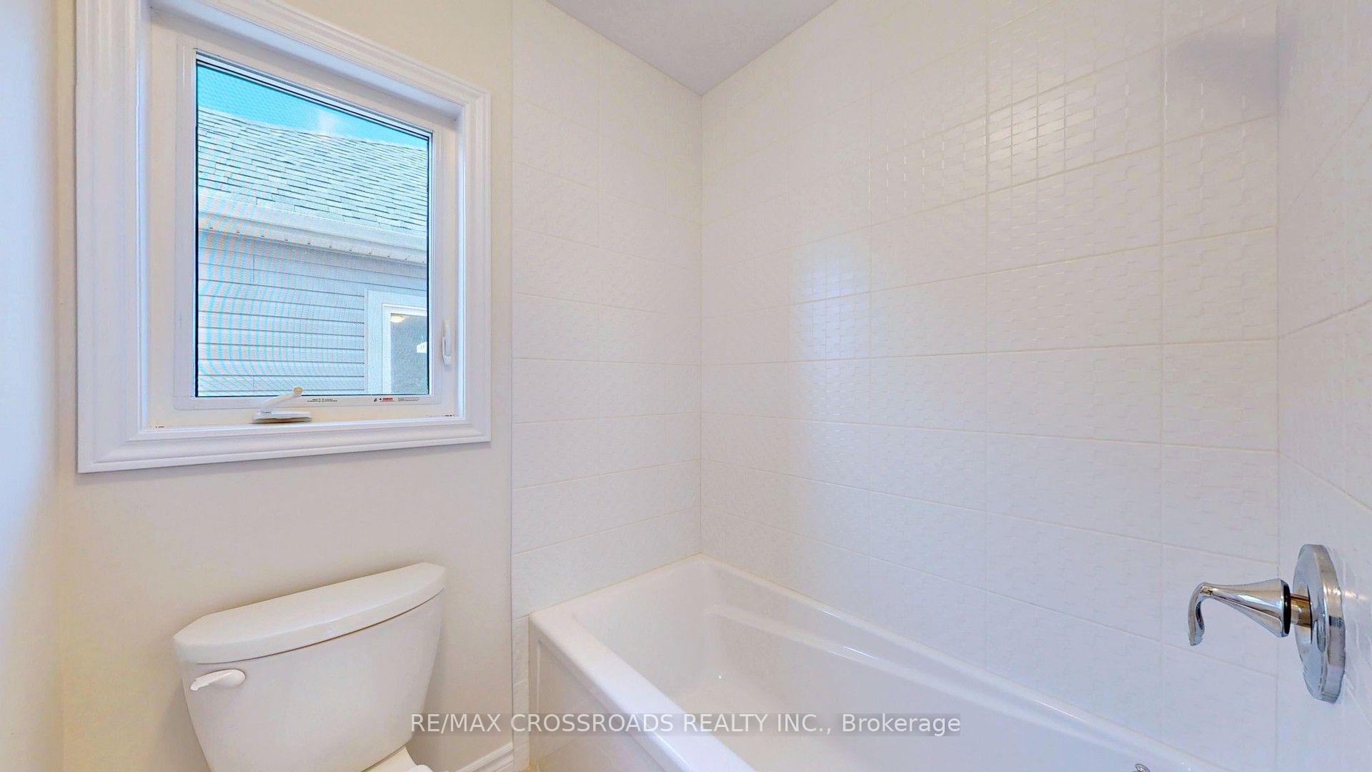 Photo 38 of 620 Lemay Grove, Peterborough, Monaghan Ward 2 — HOMEH