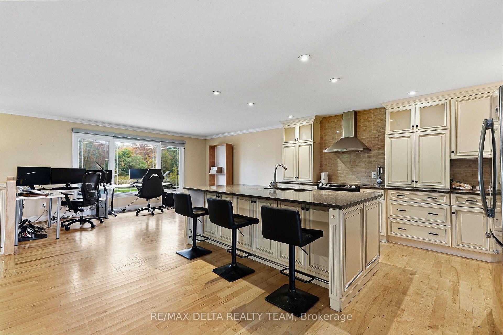 Photo 7 of 4806 Frank Kenny Road, Ottawa, Sarsfield/Bearbrook — HOMEH
