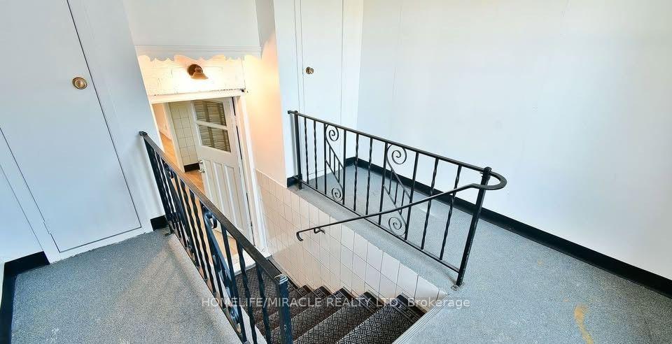 Photo 2 of 584 Montgomery Street, Oshawa, Central — HOMEH