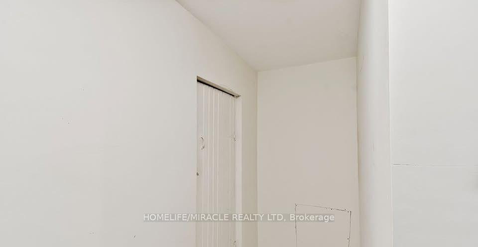Photo 7 of 584 Montgomery Street, Oshawa, Central — HOMEH