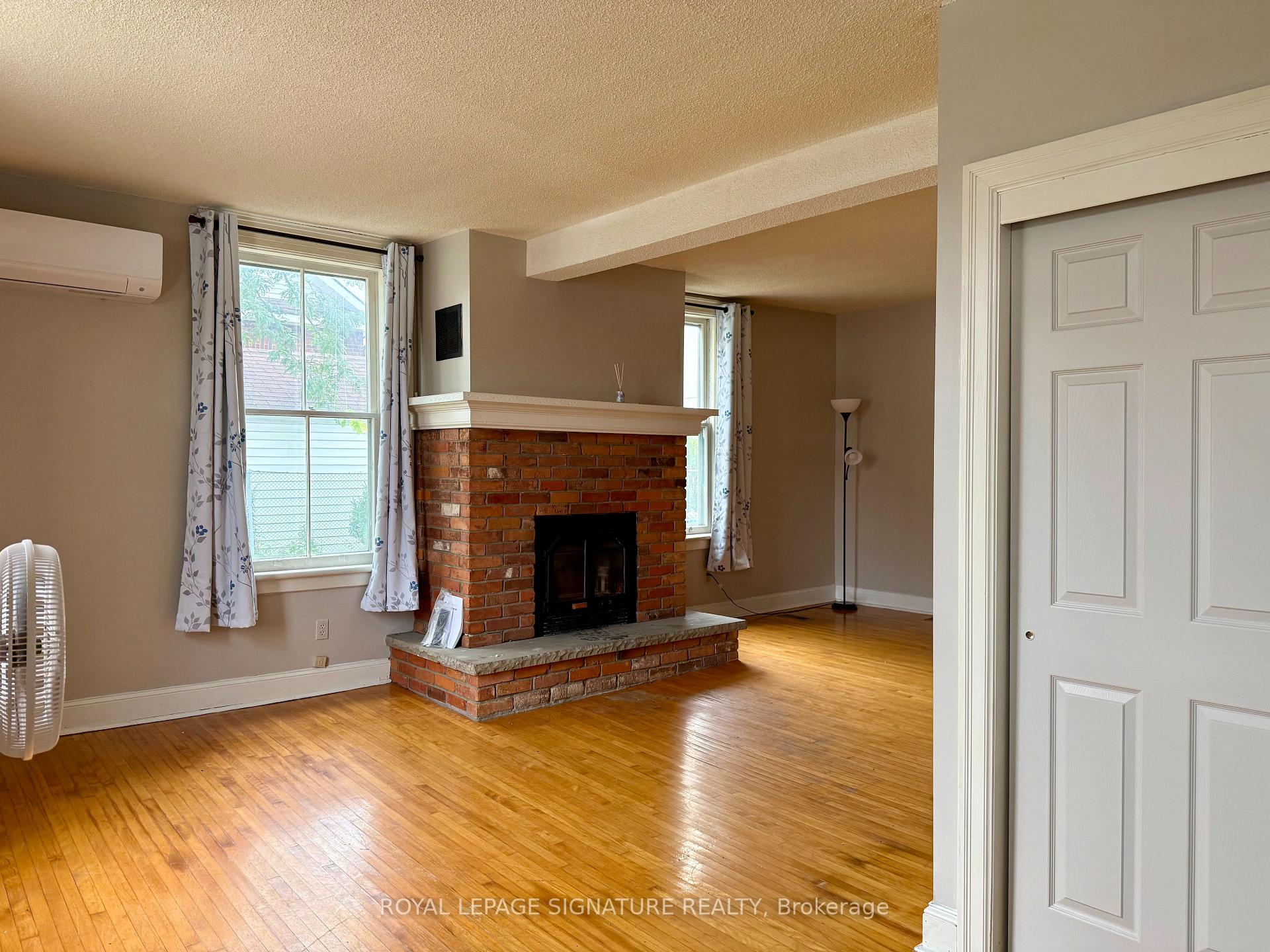 Photo 2 of 12 Hemlock Avenue, Oshawa, Central — HOMEH
